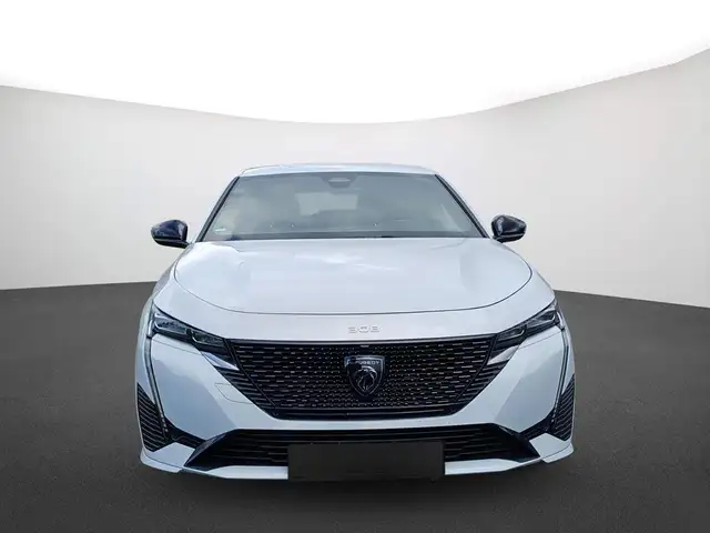 Peugeot 308 view 2