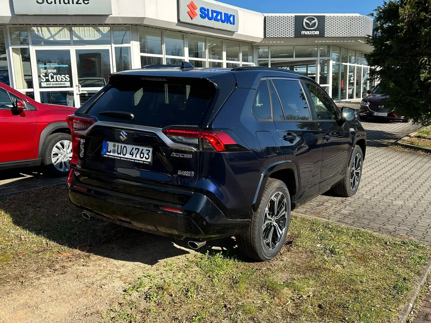 Suzuki Across 2.5 Plug-In Hybrid Comfort+ E-Four Blau - 1