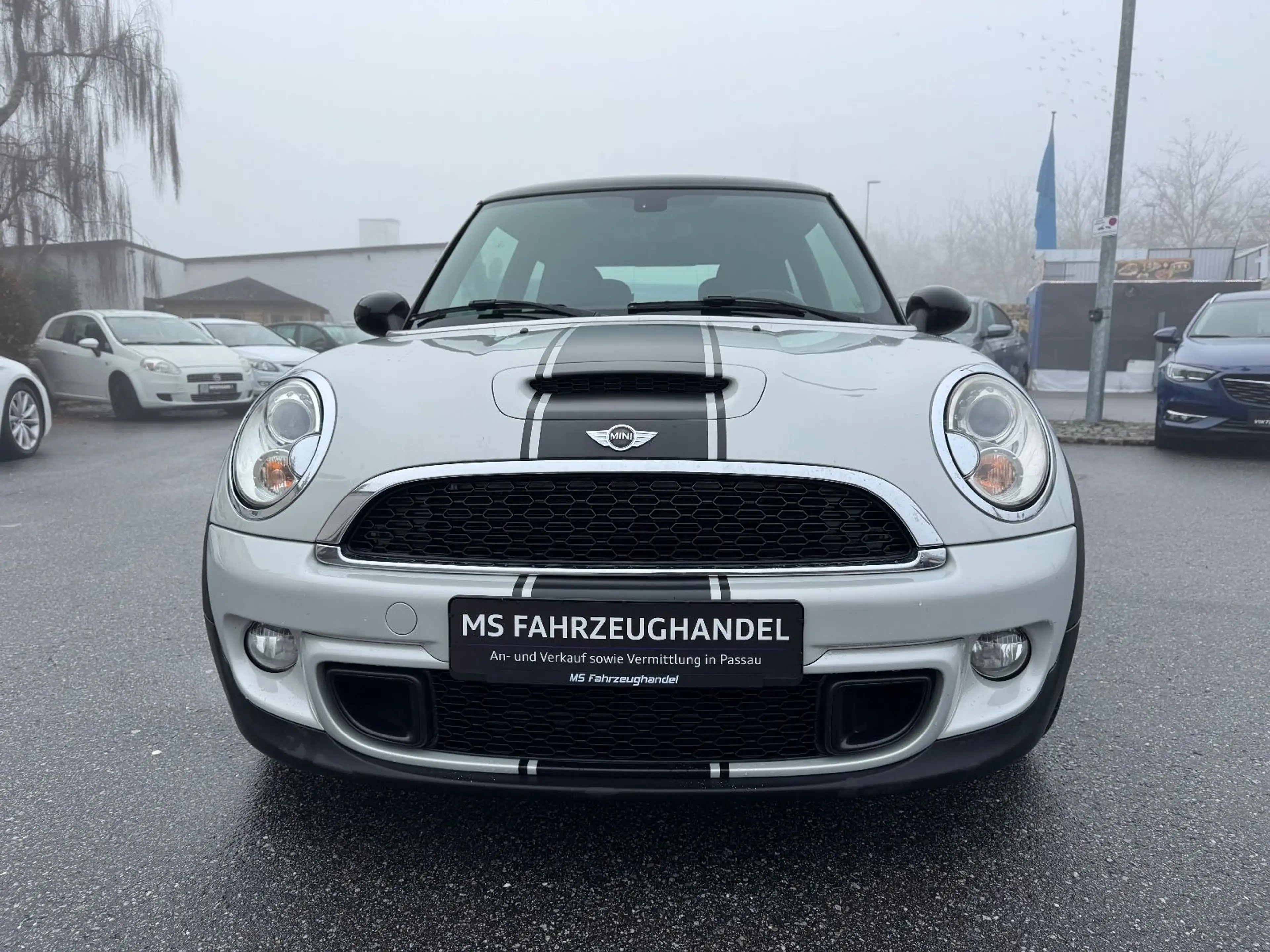 MINI Cooper S COOPER S Automatik *TÜV 03/28*Klima*8fach* — photo 2