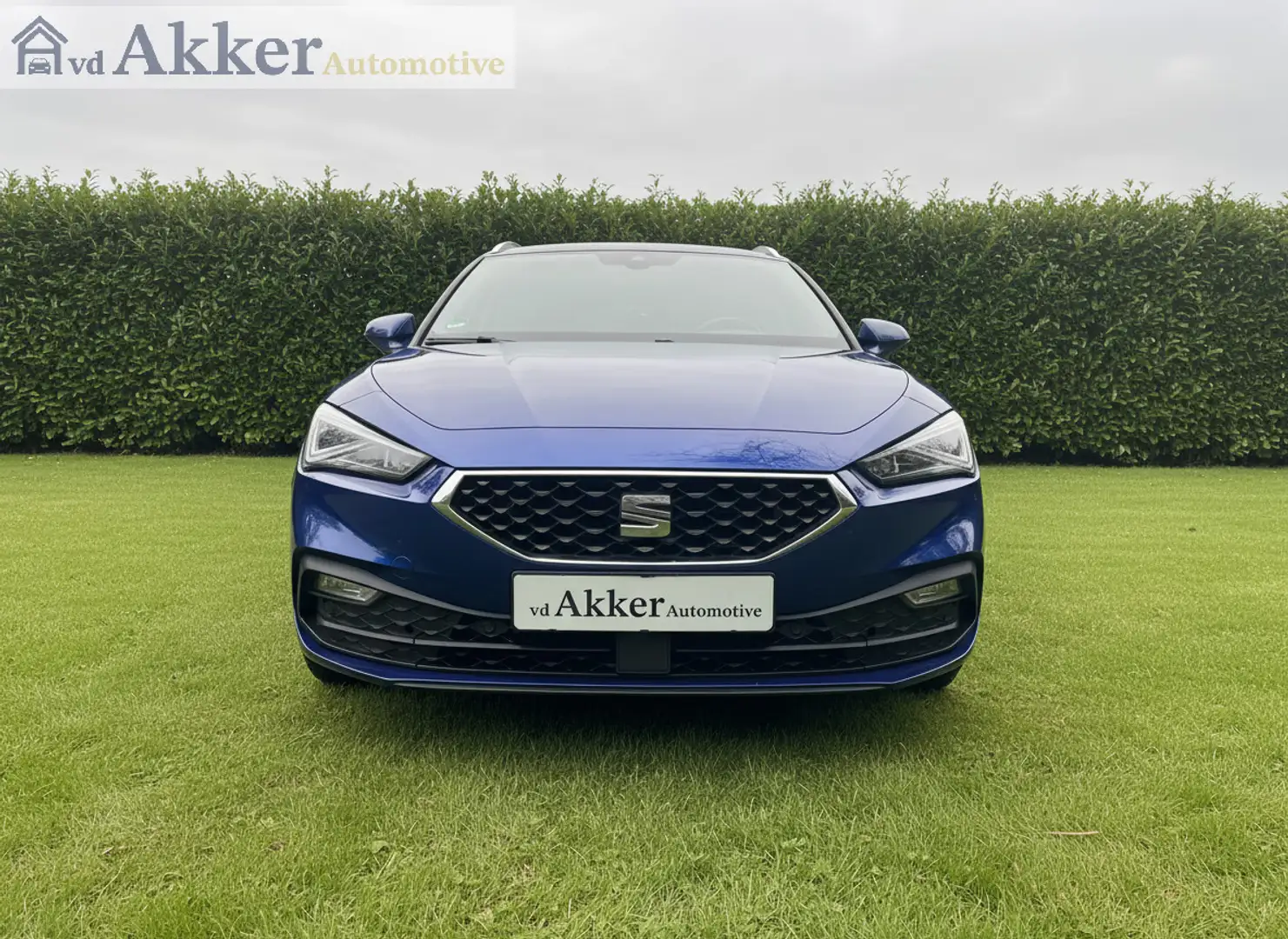 SEAT Leon e-Hybrid Sportstourer 1.4 TSI eHybrid PHEV FR I Pano I Trek Bleu - 2