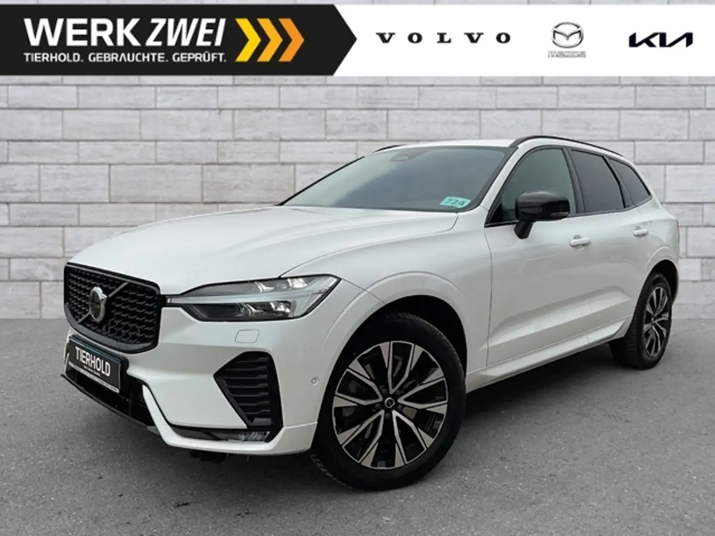 Volvo XC60 B4 Plus Dark 2WD ACC Pano 360° Google HK Weiß - 1
