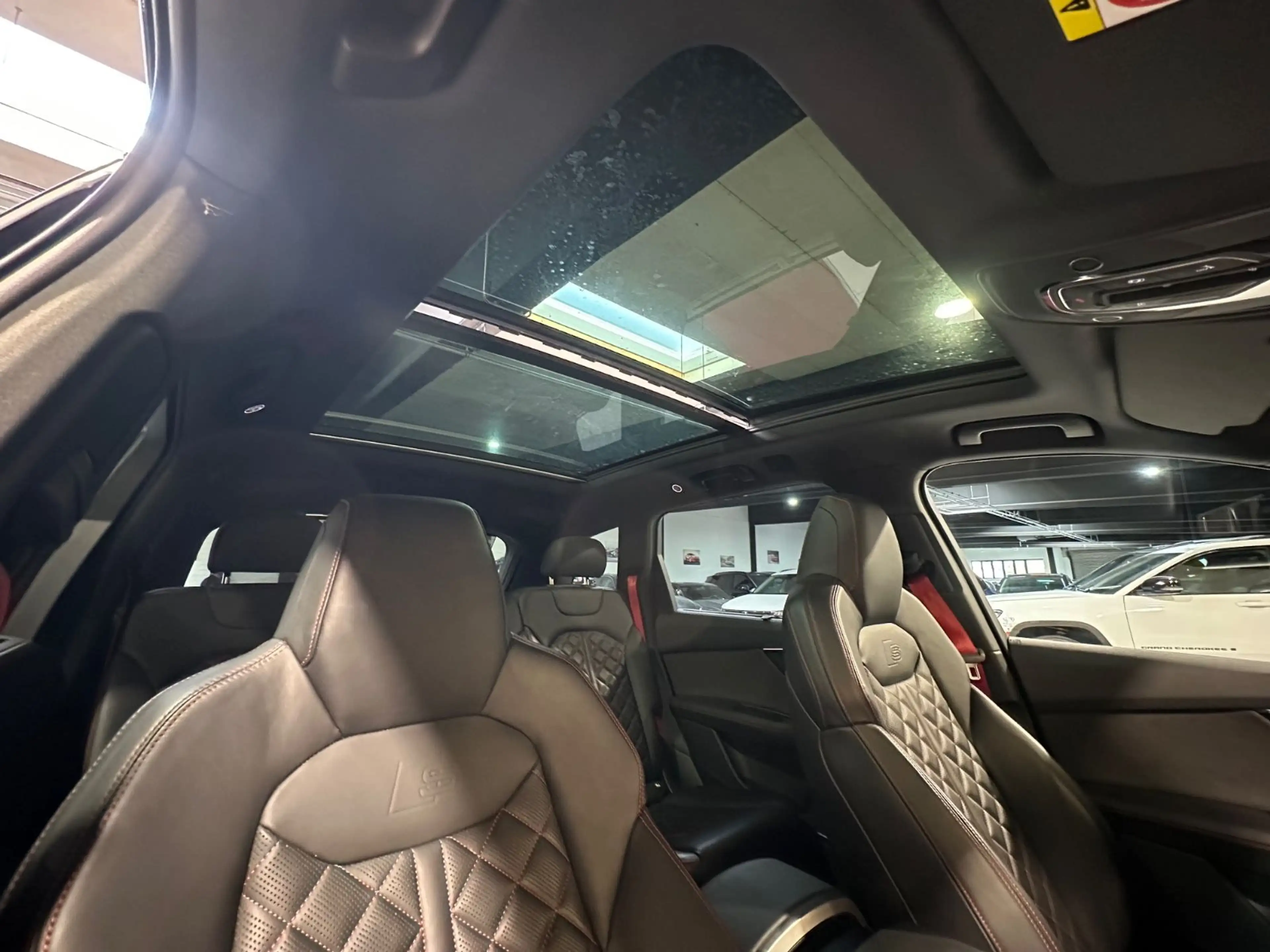 Audi SQ7 4.0 TFSI quattro * 360 ° * ACC * AHK * HUD * — photo 15