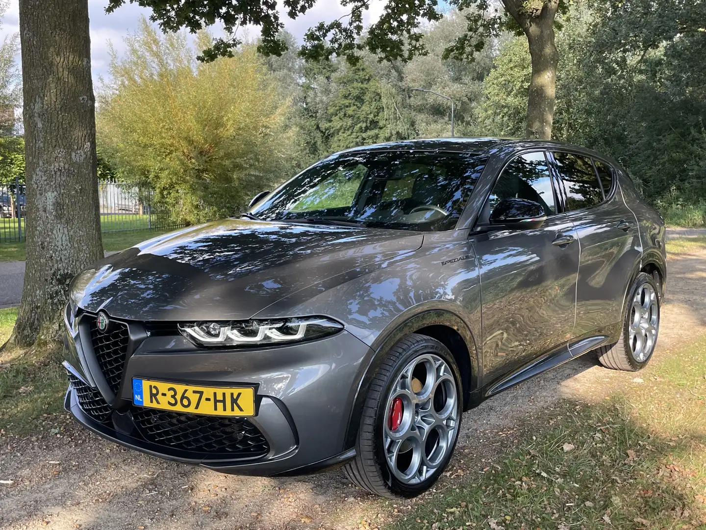 Alfa Romeo Tonale 1.5T Hybrid Edizione Speciale | Harman Kardon | Ac Grijs - 2