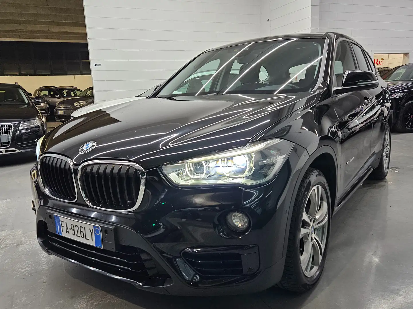 BMW X1 X1 F48 xdrive20d xLine Noir - 1