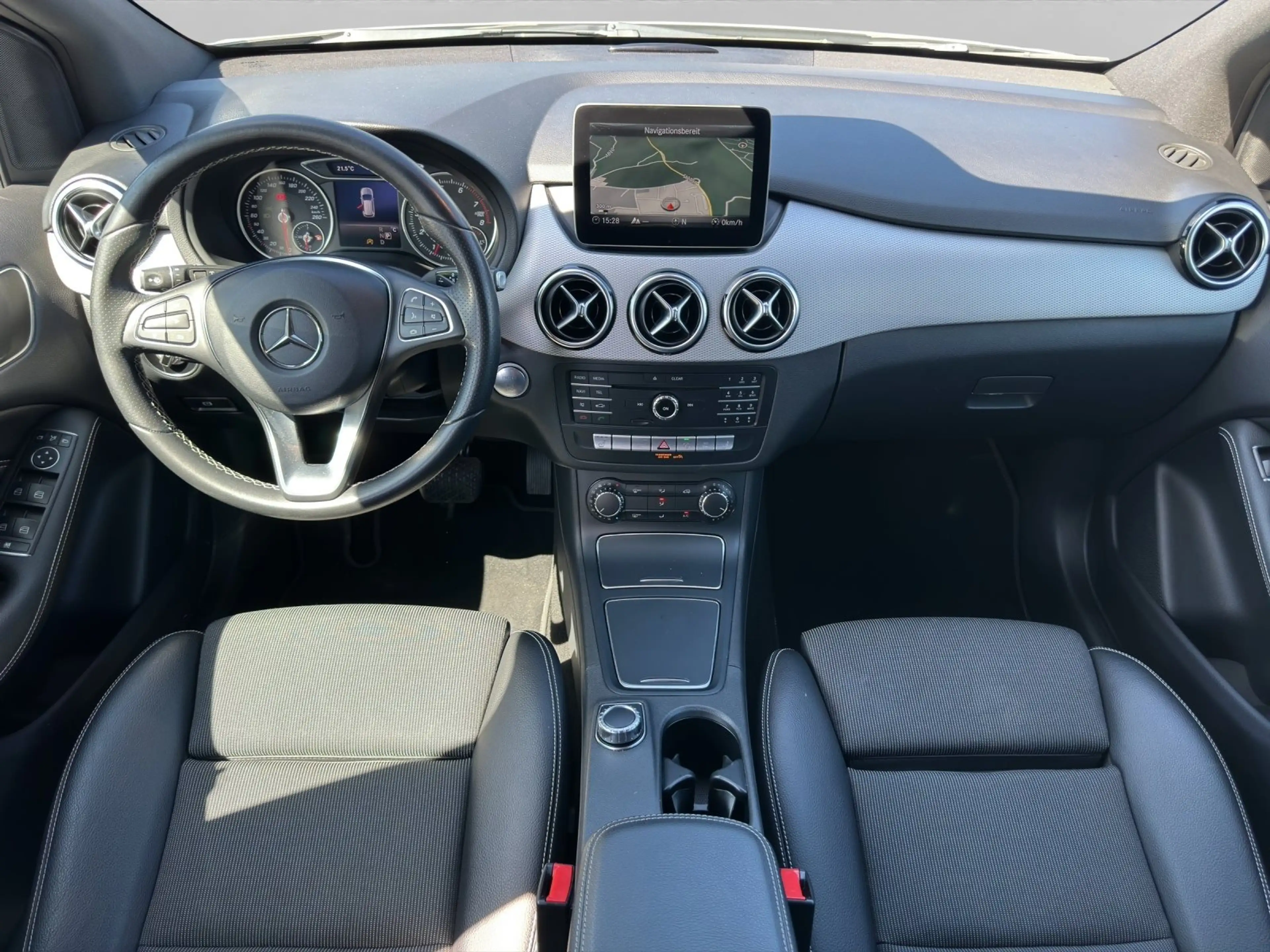 Mercedes-Benz B 250 Urban LED RFK — photo 9