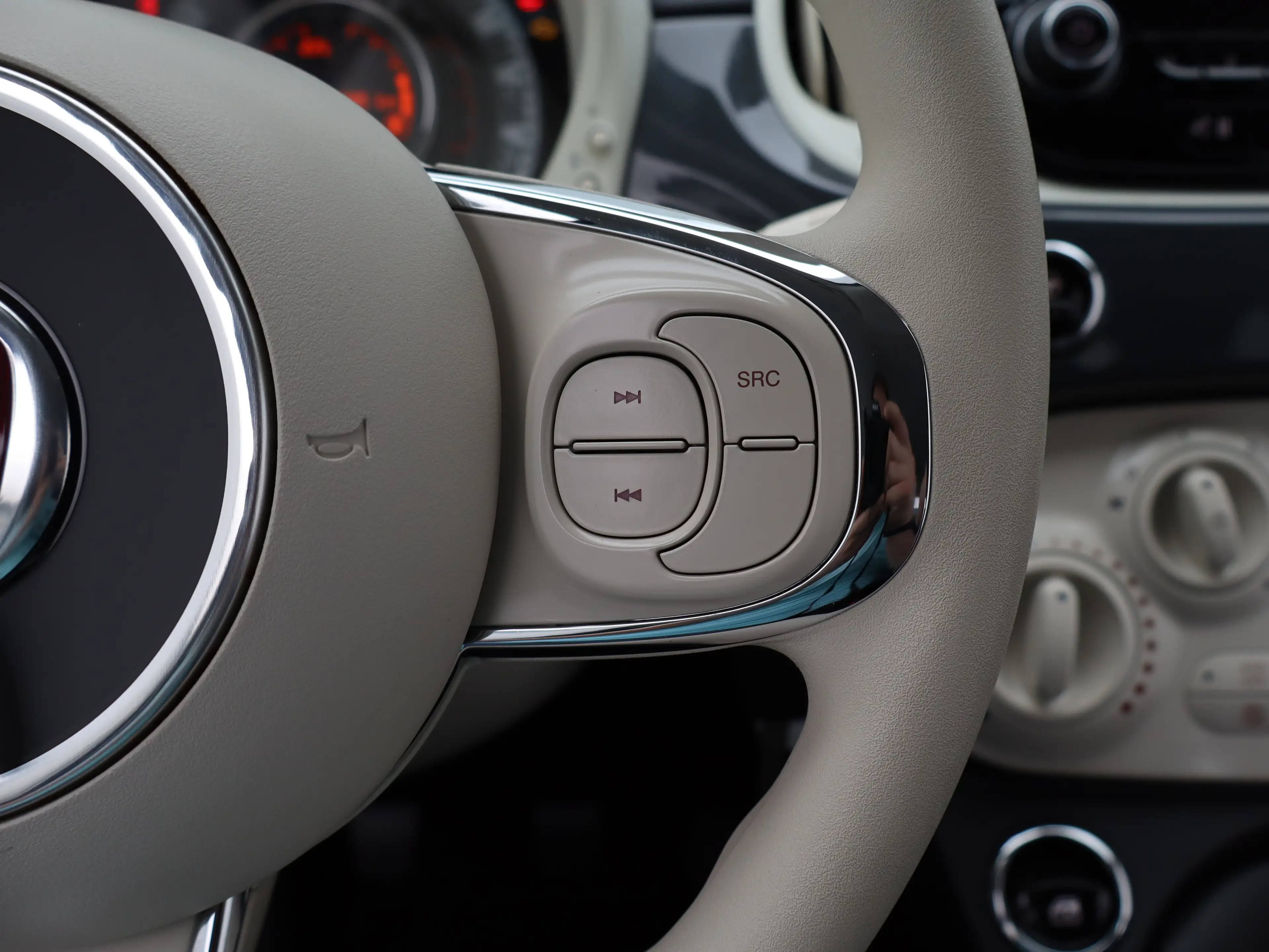 Fiat 500 1.0 Hybrid Cult Lage KM-stand | Airco | Bluetooth — photo 21