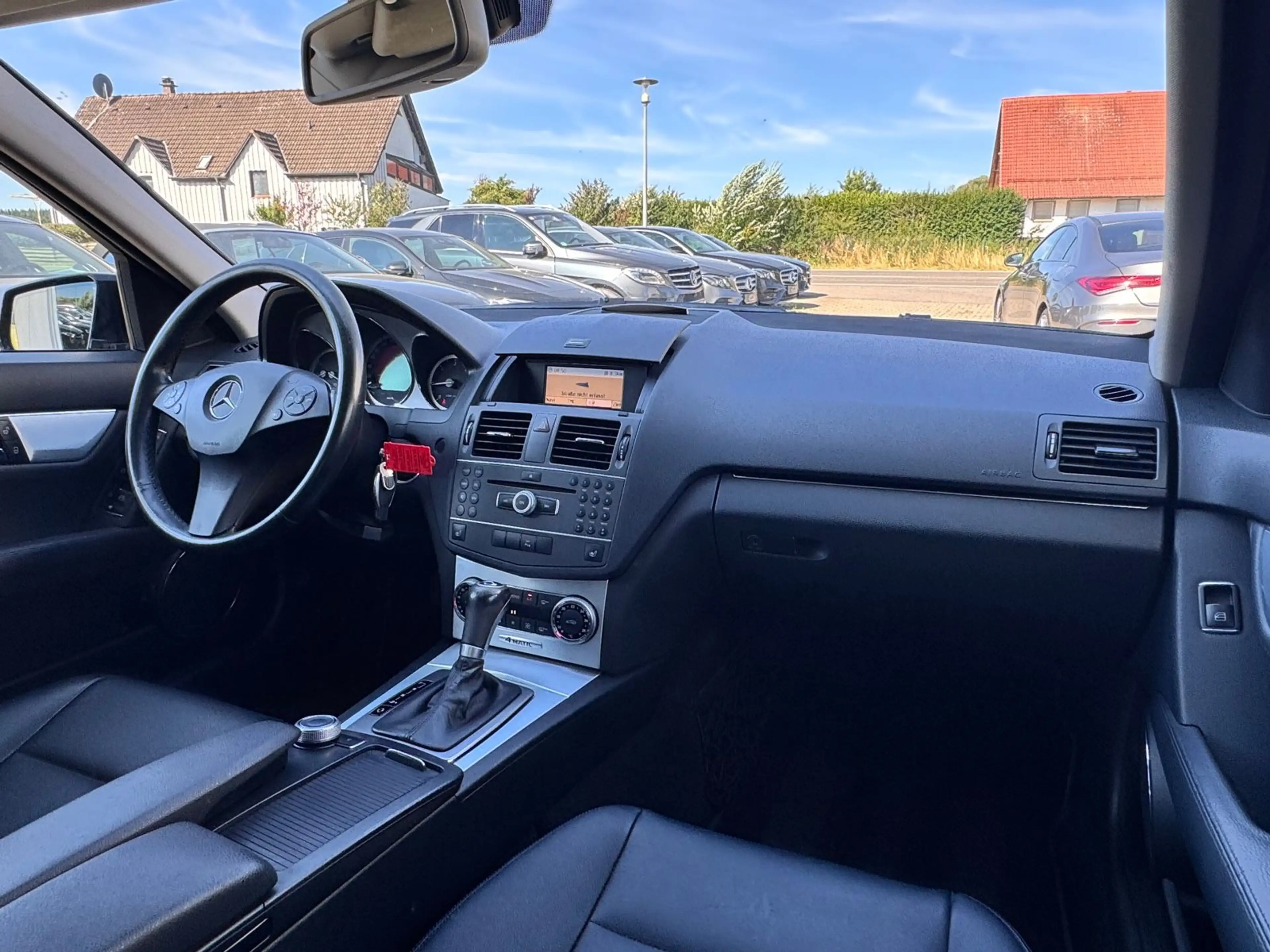 Mercedes-Benz C 250 *AVANTGARDE*4M*TEMP*NAVI*PDC*SHZ*KLIMA*LEDE — photo 12