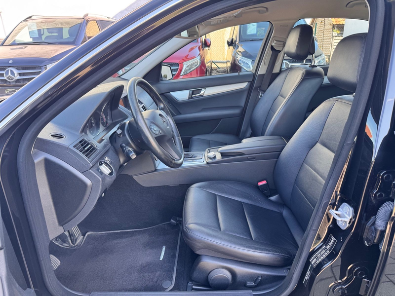 Mercedes-Benz C 250 *AVANTGARDE*4M*TEMP*NAVI*PDC*SHZ*KLIMA*LEDE — photo 9