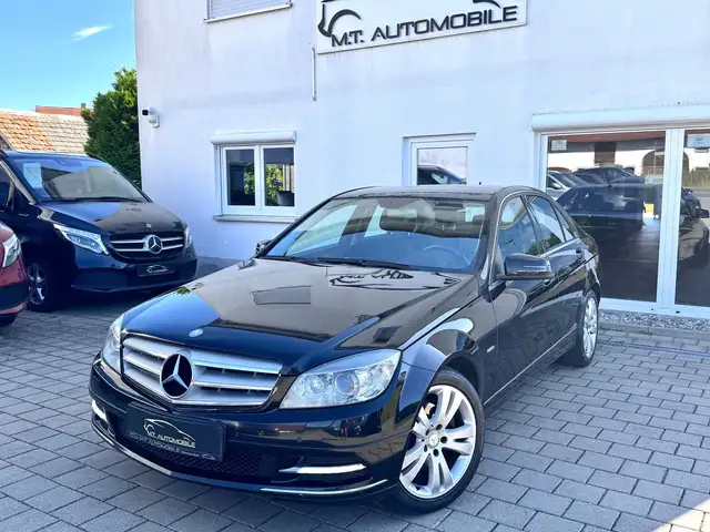 Mercedes-Benz C 250 *AVANTGARDE*4M*TEMP*NAVI*PDC*SHZ*KLIMA*LEDE