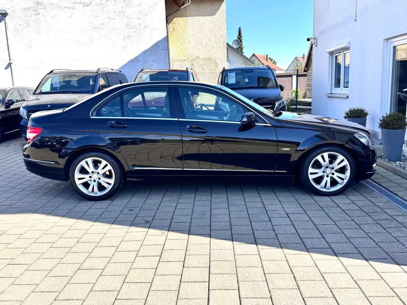 Mercedes-Benz C 250 *AVANTGARDE*4M*TEMP*NAVI*PDC*SHZ*KLIMA*LEDE — photo 4
