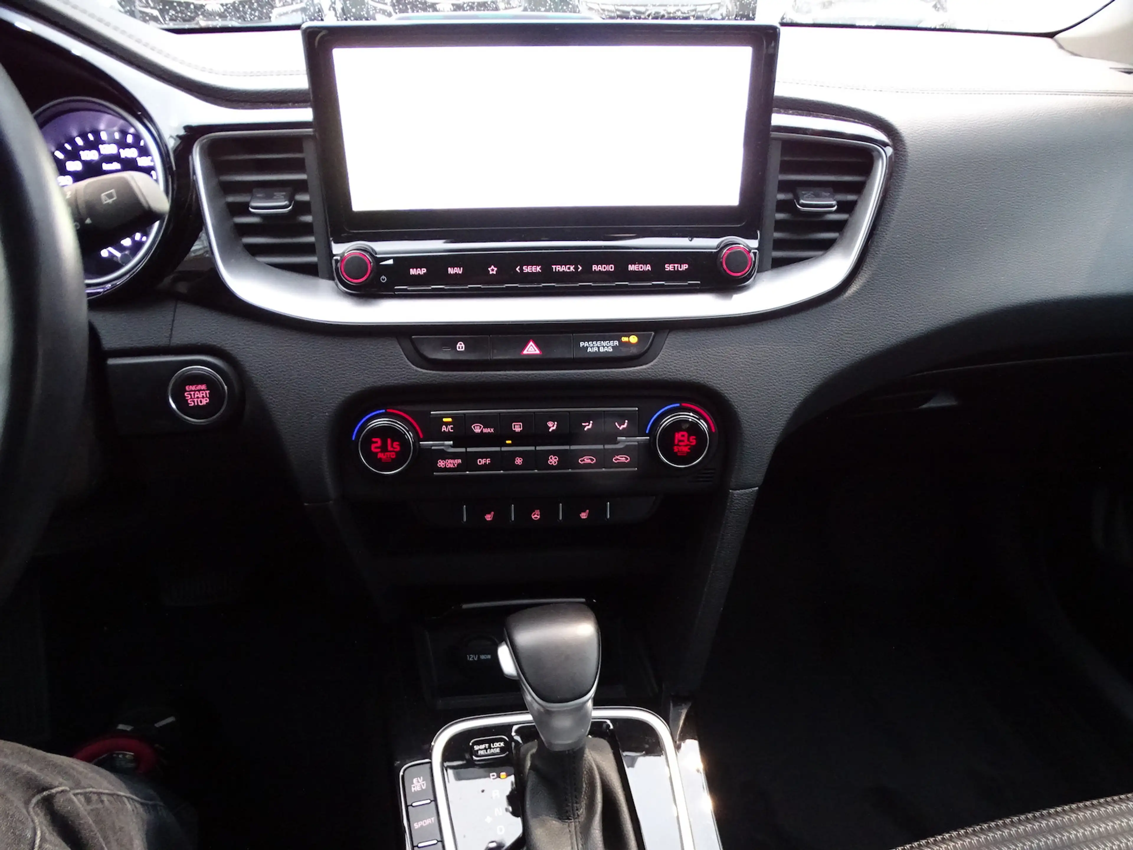 Kia Ceed SW / cee'd SW cee´d Sportswagon 1.6 Plug-in Hybrid Automatik , K — photo 14