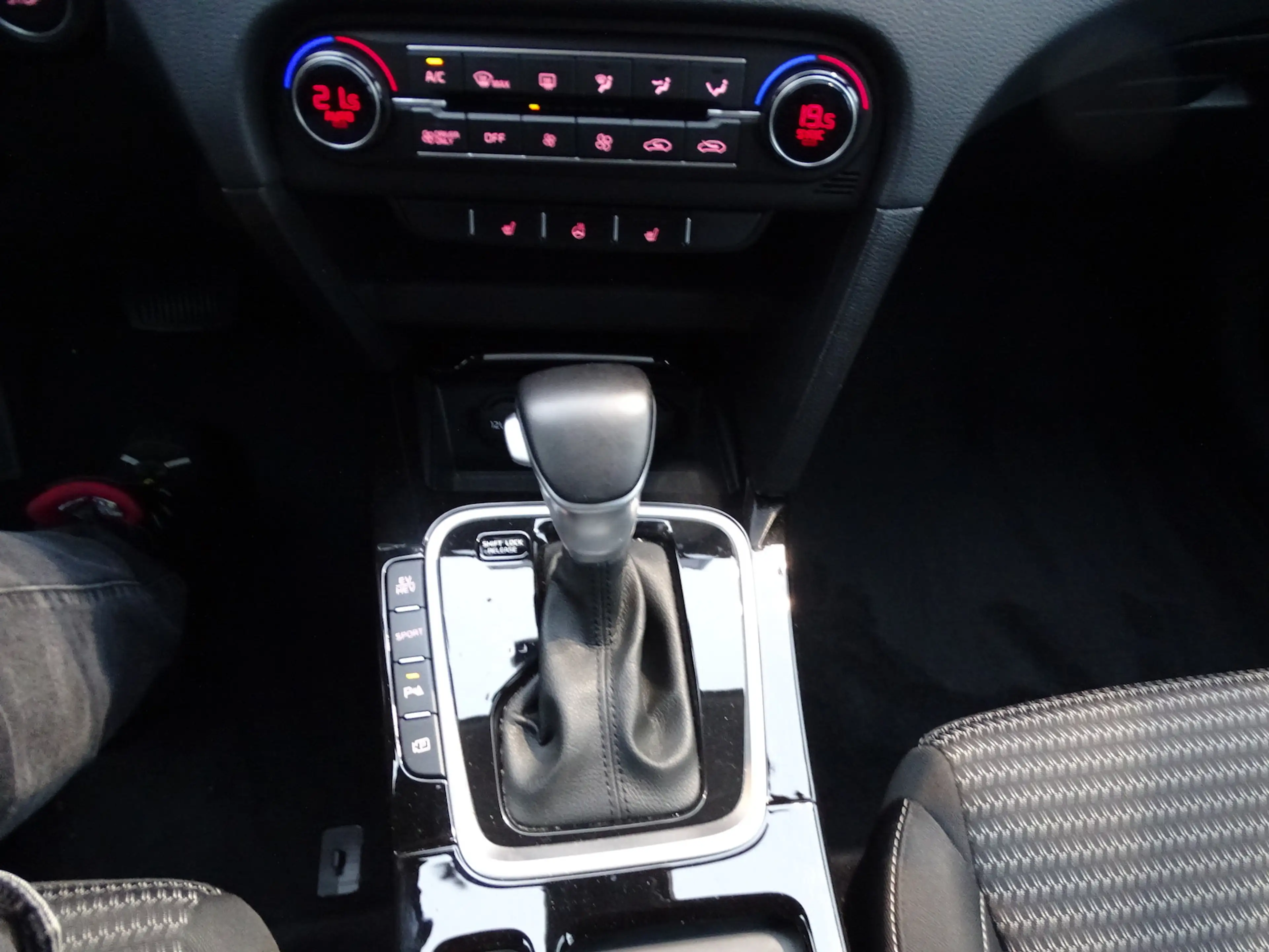 Kia Ceed SW / cee'd SW cee´d Sportswagon 1.6 Plug-in Hybrid Automatik , K — photo 15