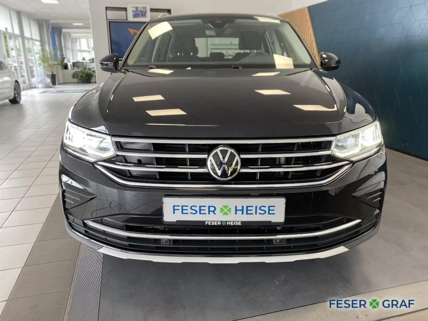 Volkswagen Tiguan 2.0 TDI Elegance DSG*Navi*Matrix*AppConnect Schwarz - 2