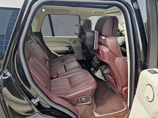 Land Rover Range Rover view 5