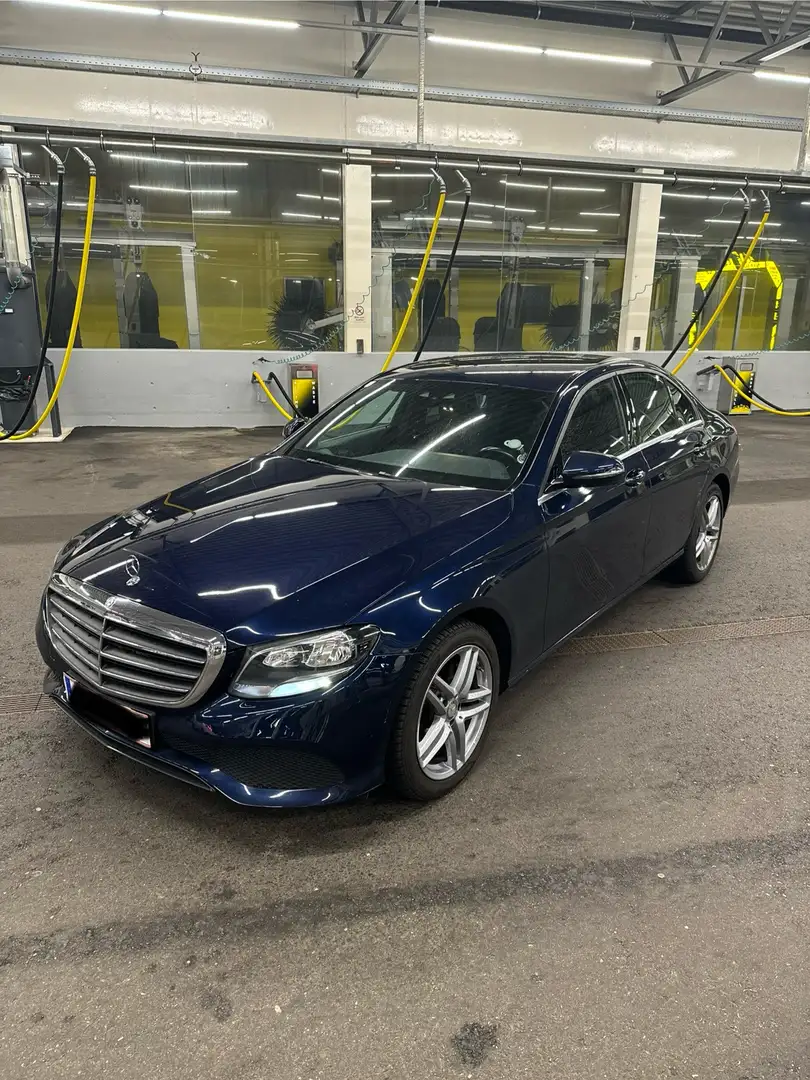 Mercedes-Benz E 220 d Exclusive Aut. - 1