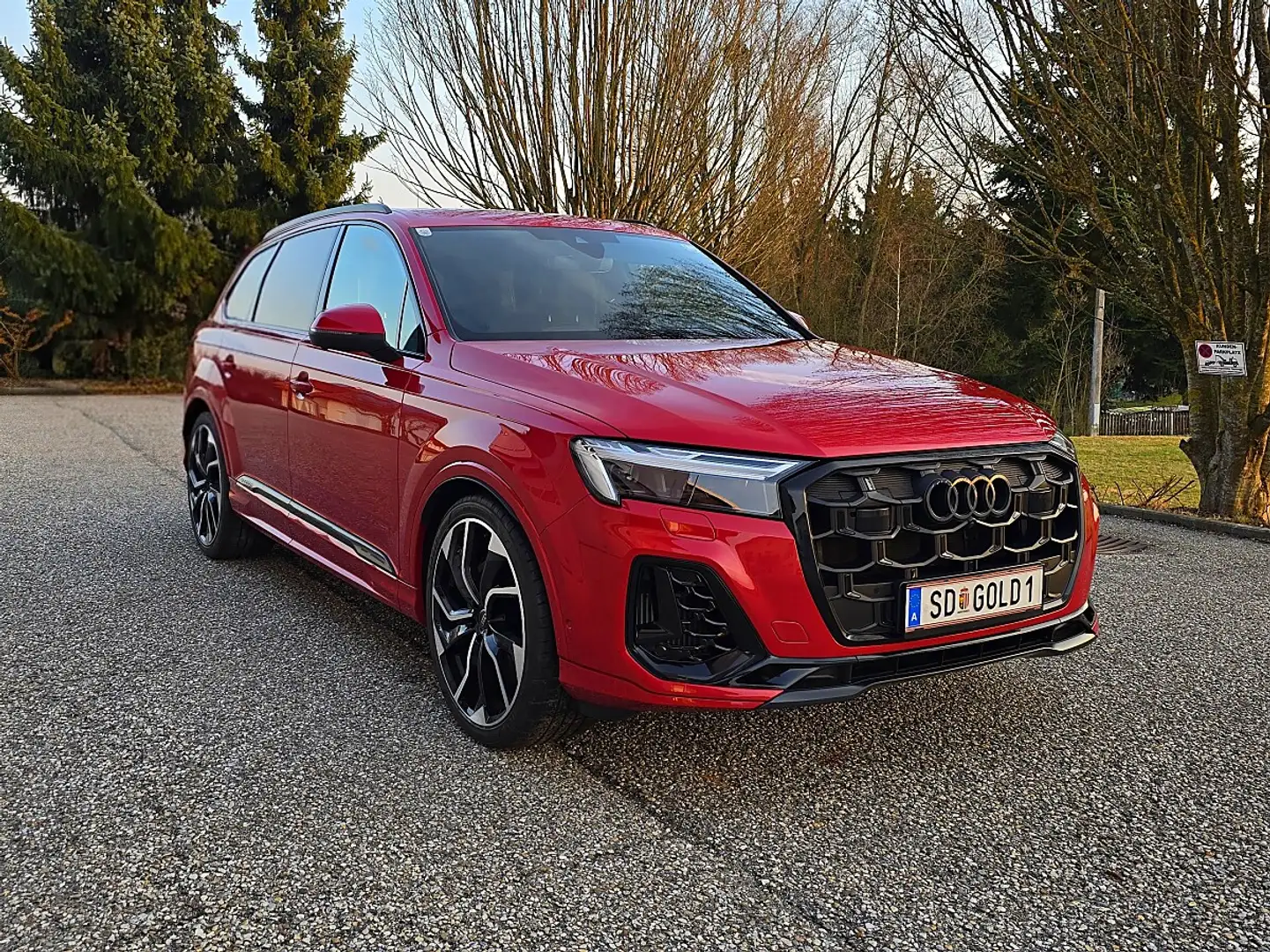 Audi Q7 S line AHK*22 Zoll*Air*HUD*360°*SClose*Garantie... Rot - 1