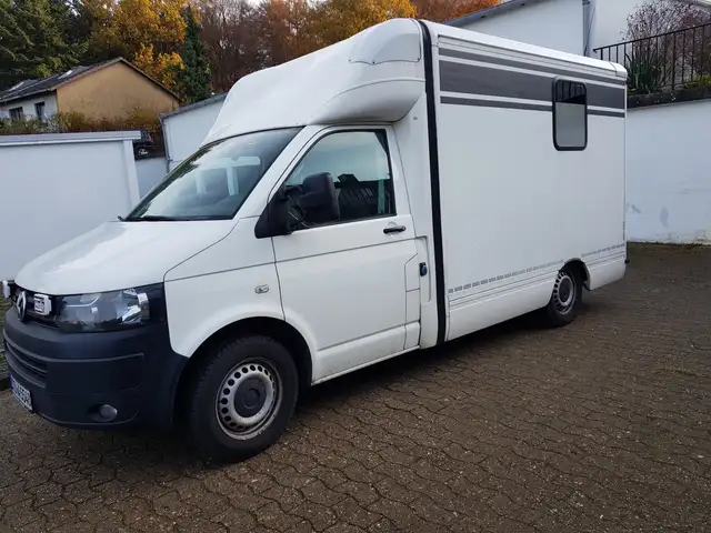 Volkswagen T5 Transporter Wohnmobilumbau