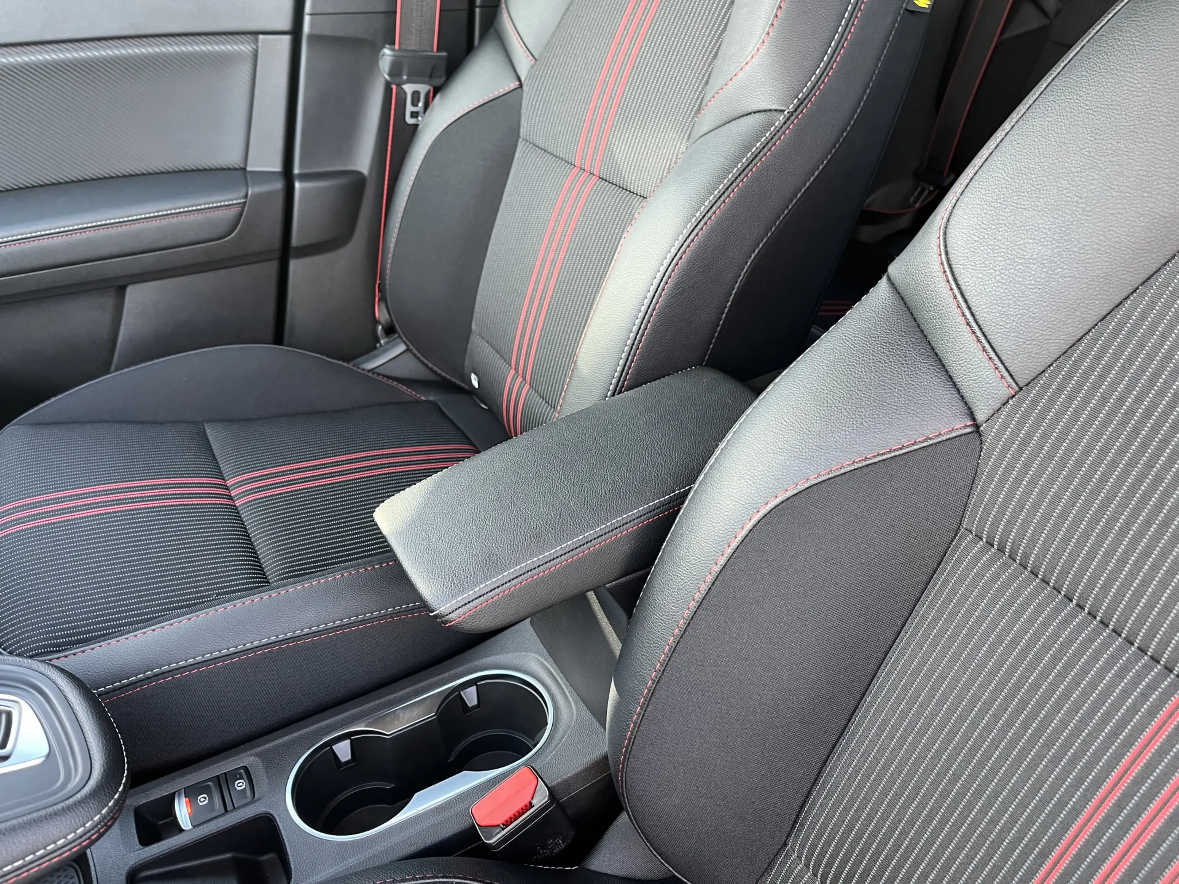 Renault Captur 1.6 E-Tech Hybrid 145PK R.S. Line / Camera / Parke — photo 12