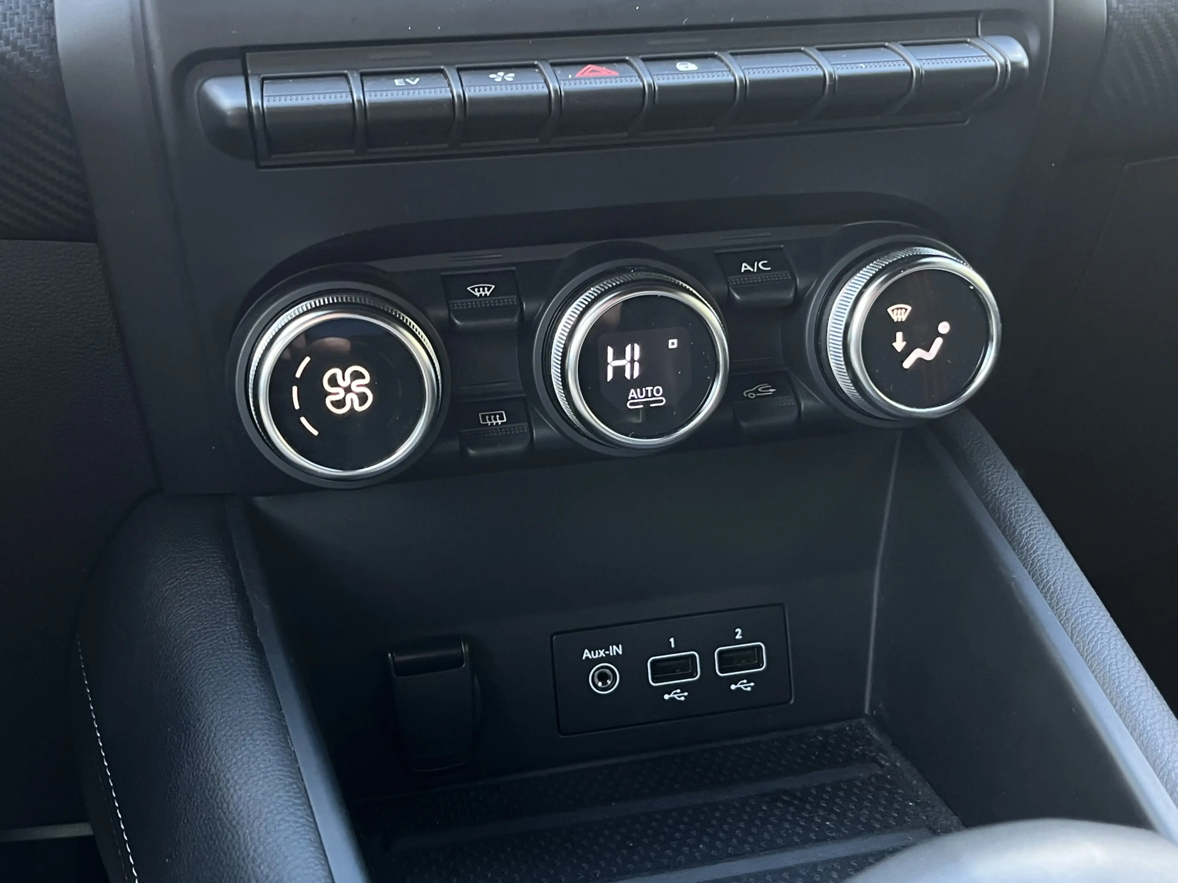 Renault Captur 1.6 E-Tech Hybrid 145PK R.S. Line / Camera / Parke — photo 19