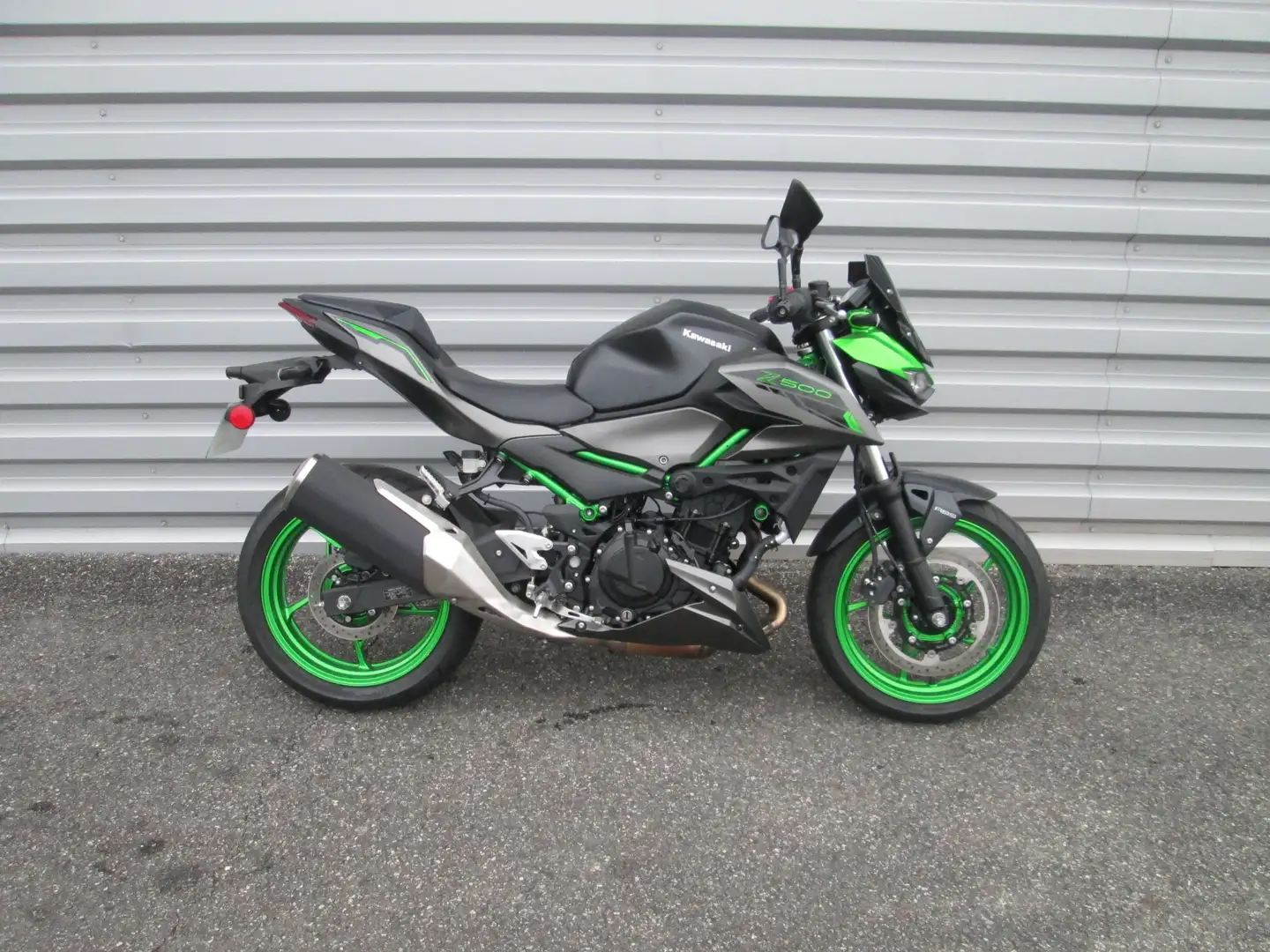 Kawasaki Z 500 SE Negro - 2