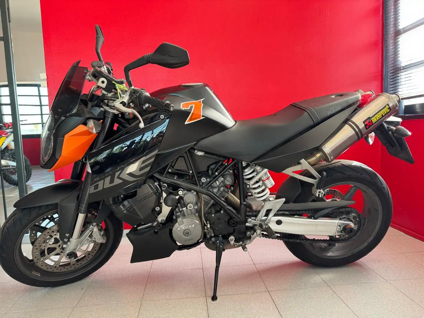 KTM 990 Super Duke Negro - 1