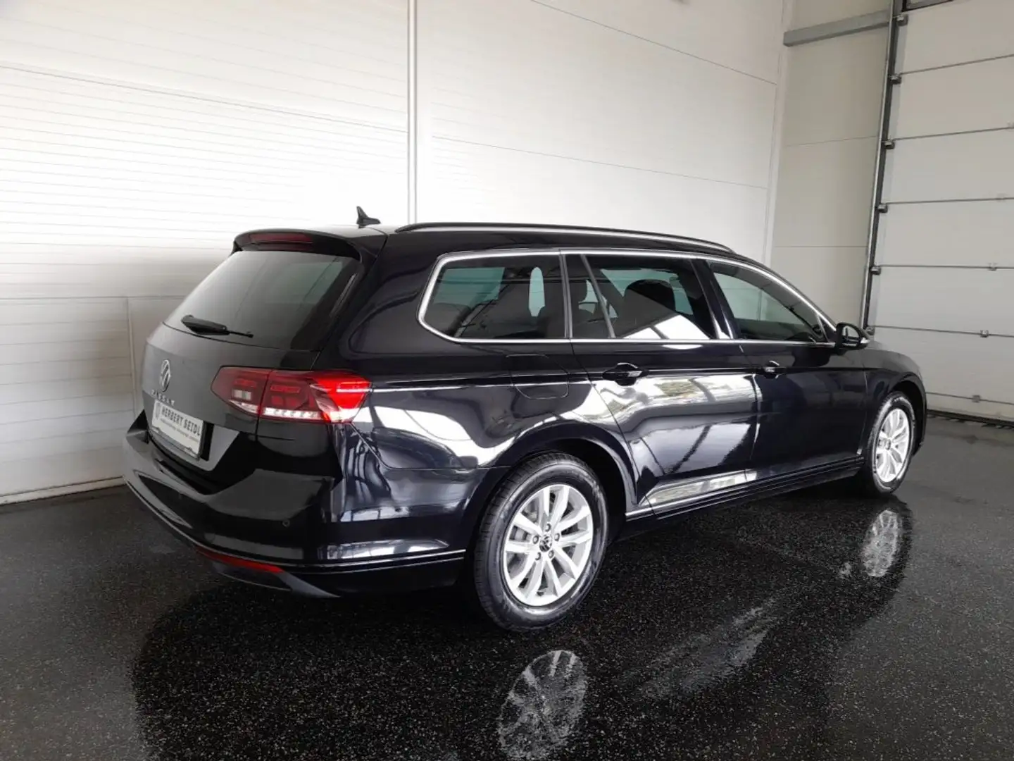 Volkswagen Passat Variant BUSINESS 2,0 TDI DSG *VOLL-LED MIT FLA / NAVI / ACC / KAMERA / E-KLAPPE / KEYLESS / TRAVEL ASSIST / DACHHIMMEL SCHWARZ* - 2