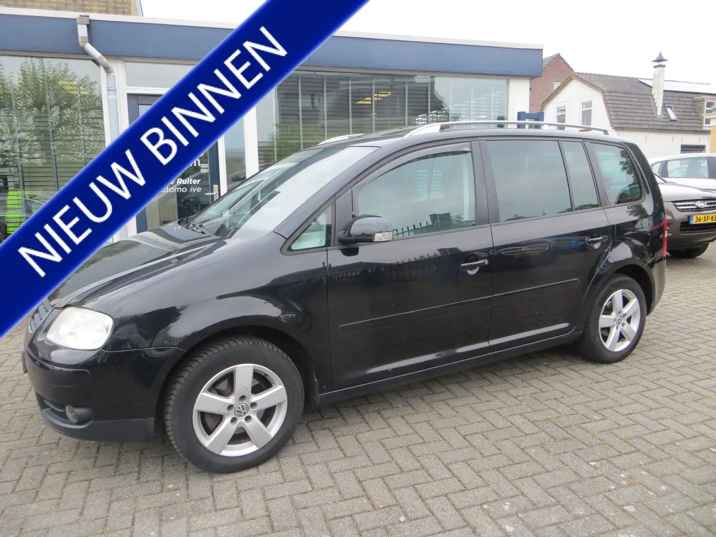 Volkswagen Touran 2.0-16V FSI Highline/7 STOELEN/AIRCO/CRUISE/NAP Zwart - 1