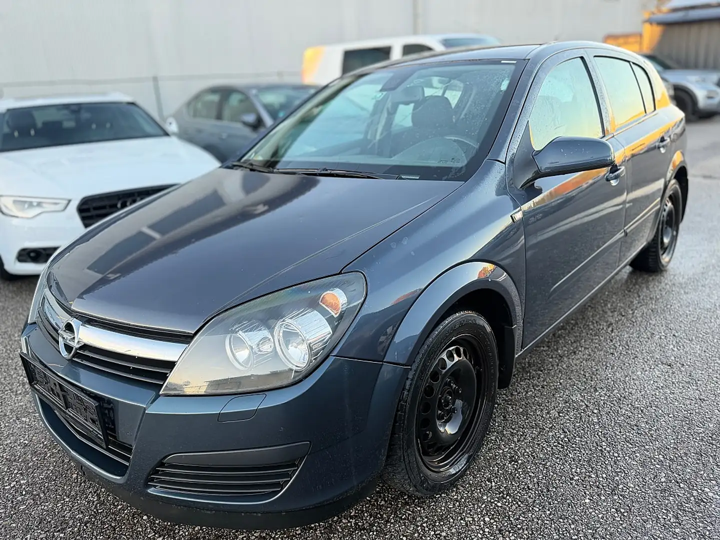 Opel Astra 1,9 Edition CDTI Gris - 1