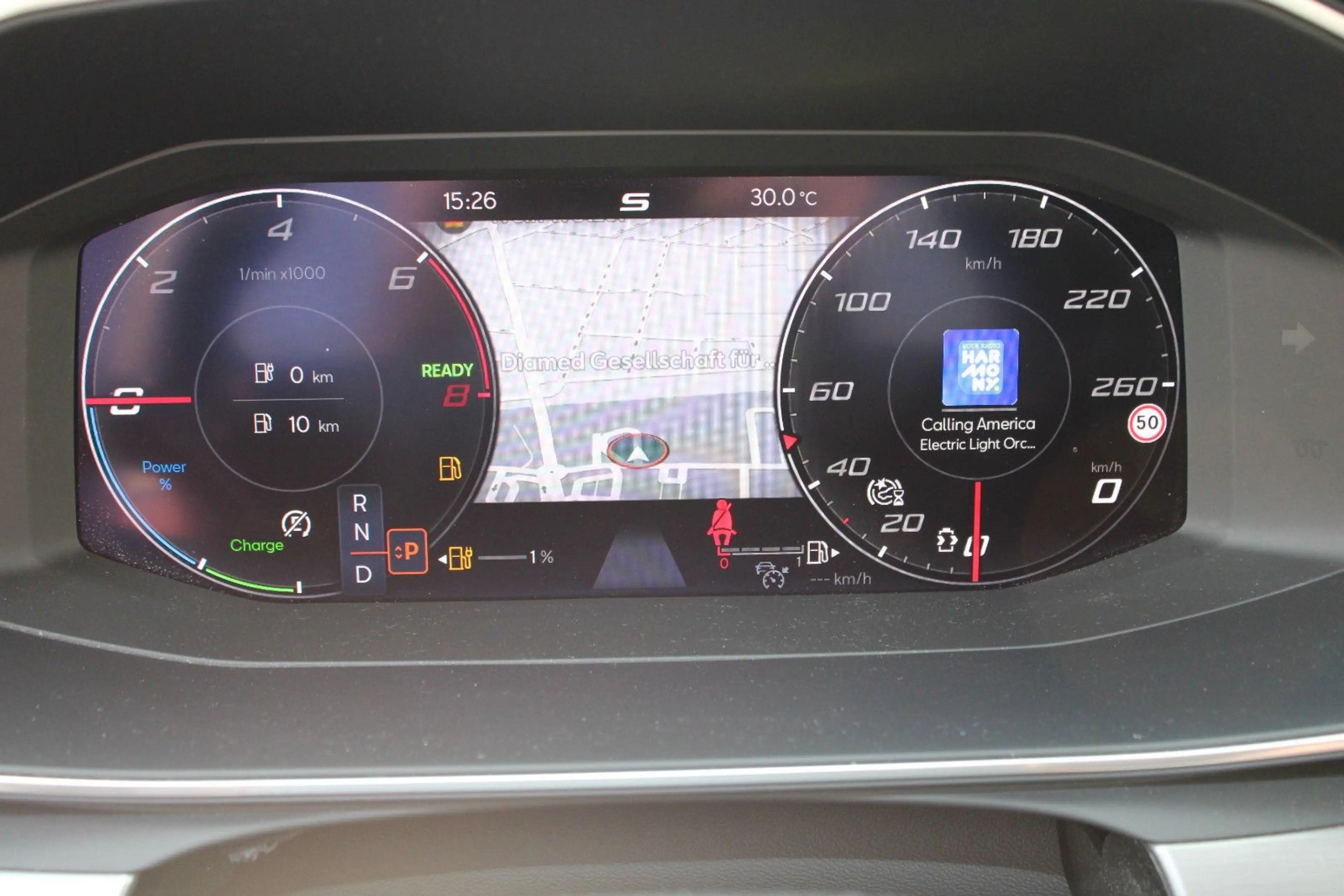 SEAT Leon 1.4 Sportstourer FR e-Hybrid Navi DSG PDC — photo 13