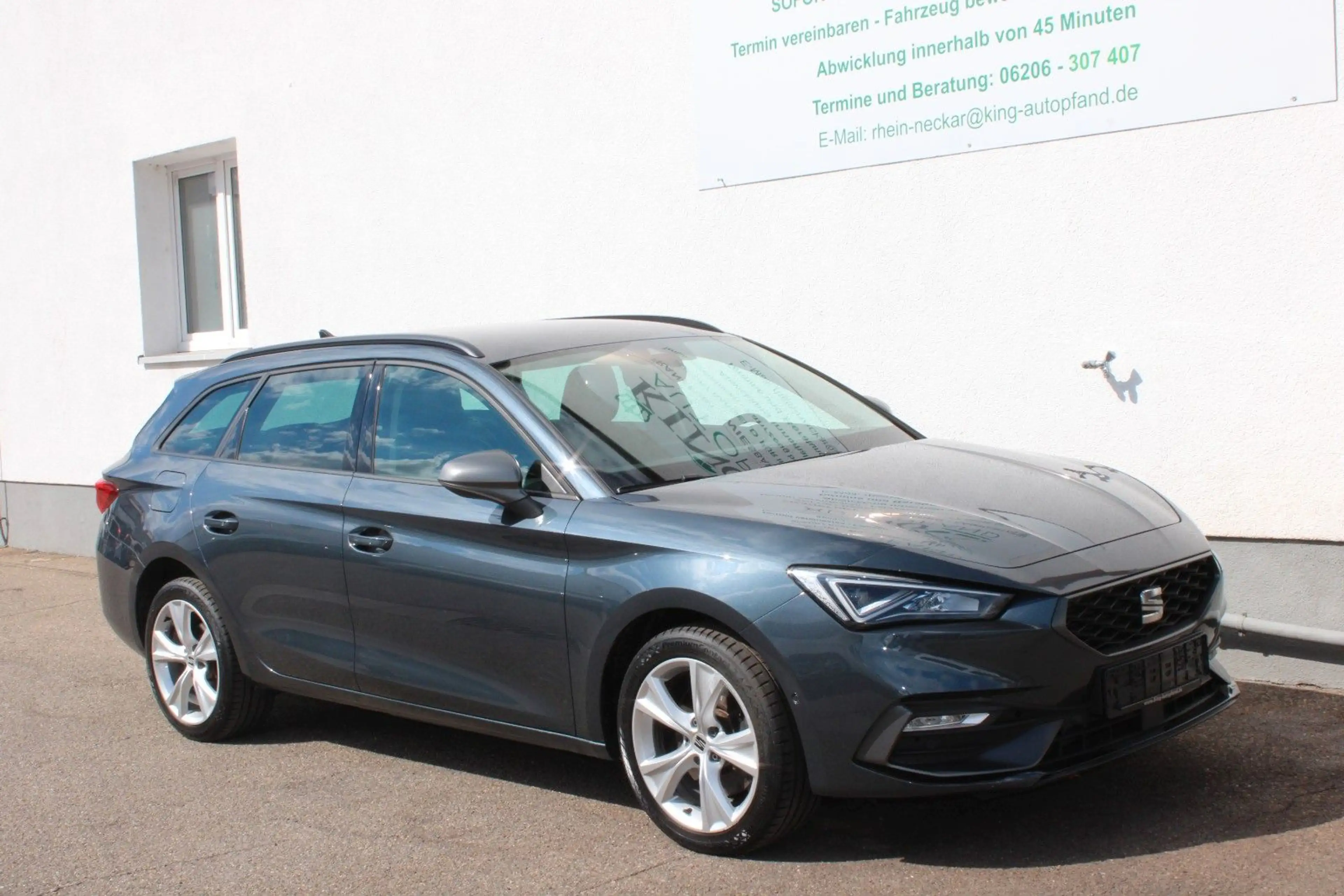 SEAT Leon 1.4 Sportstourer FR e-Hybrid Navi DSG PDC — photo 3