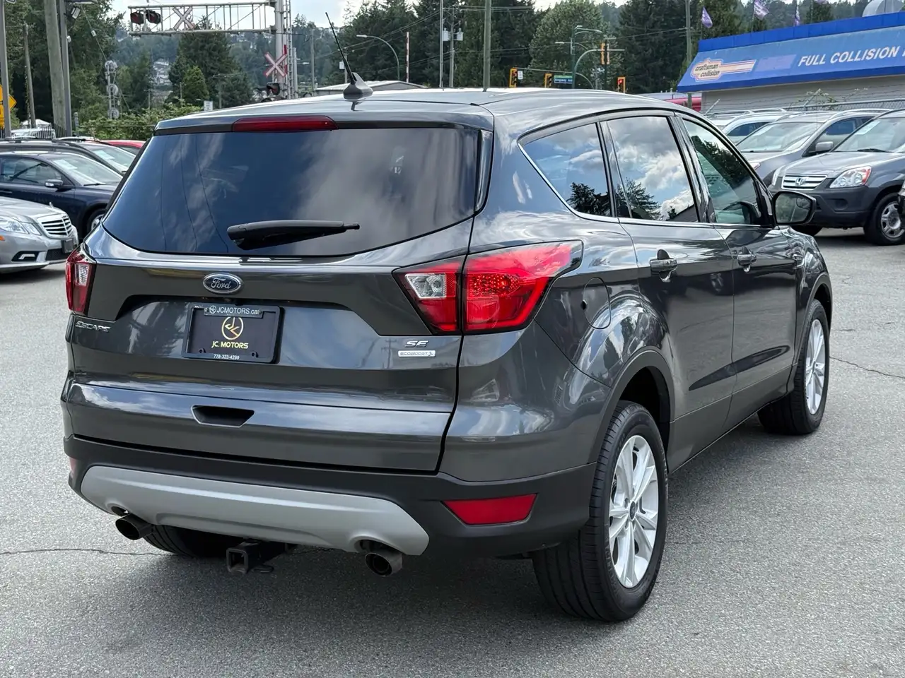Ford Escape снимка Ford Escape
