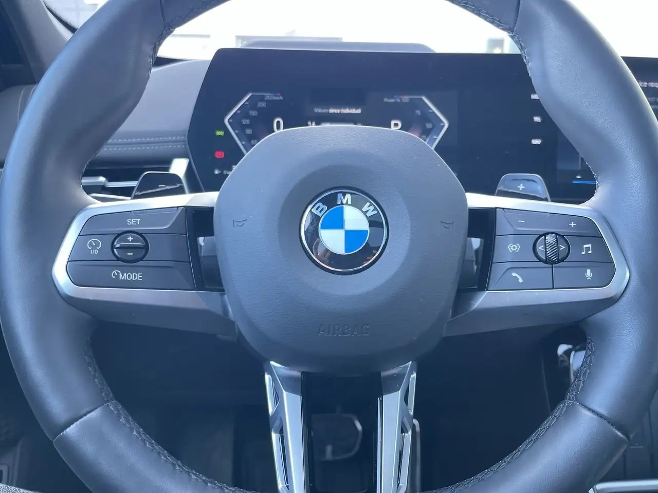 BMW X1 снимка BMW X1