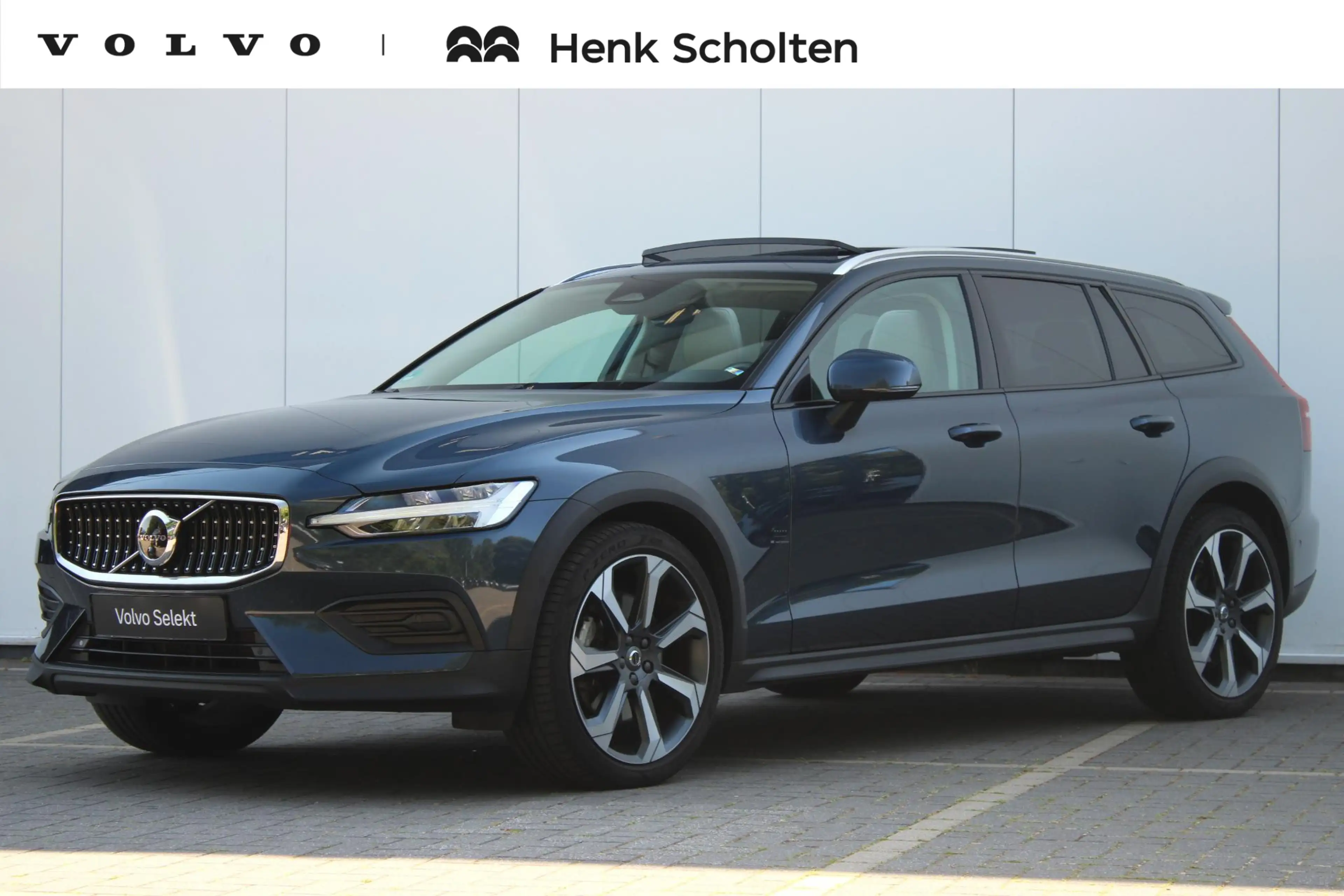 Volvo V60 Cross Country B5 AWD Pro | Adaptive Cruise & Pilot Assist | BLIS