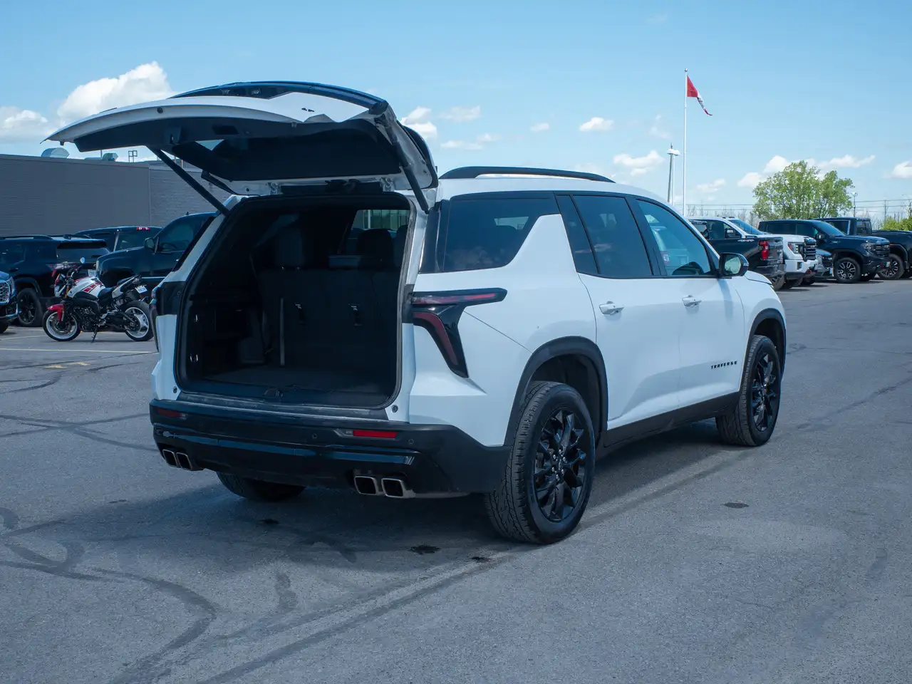Chevrolet Traverse снимка Chevrolet Traverse