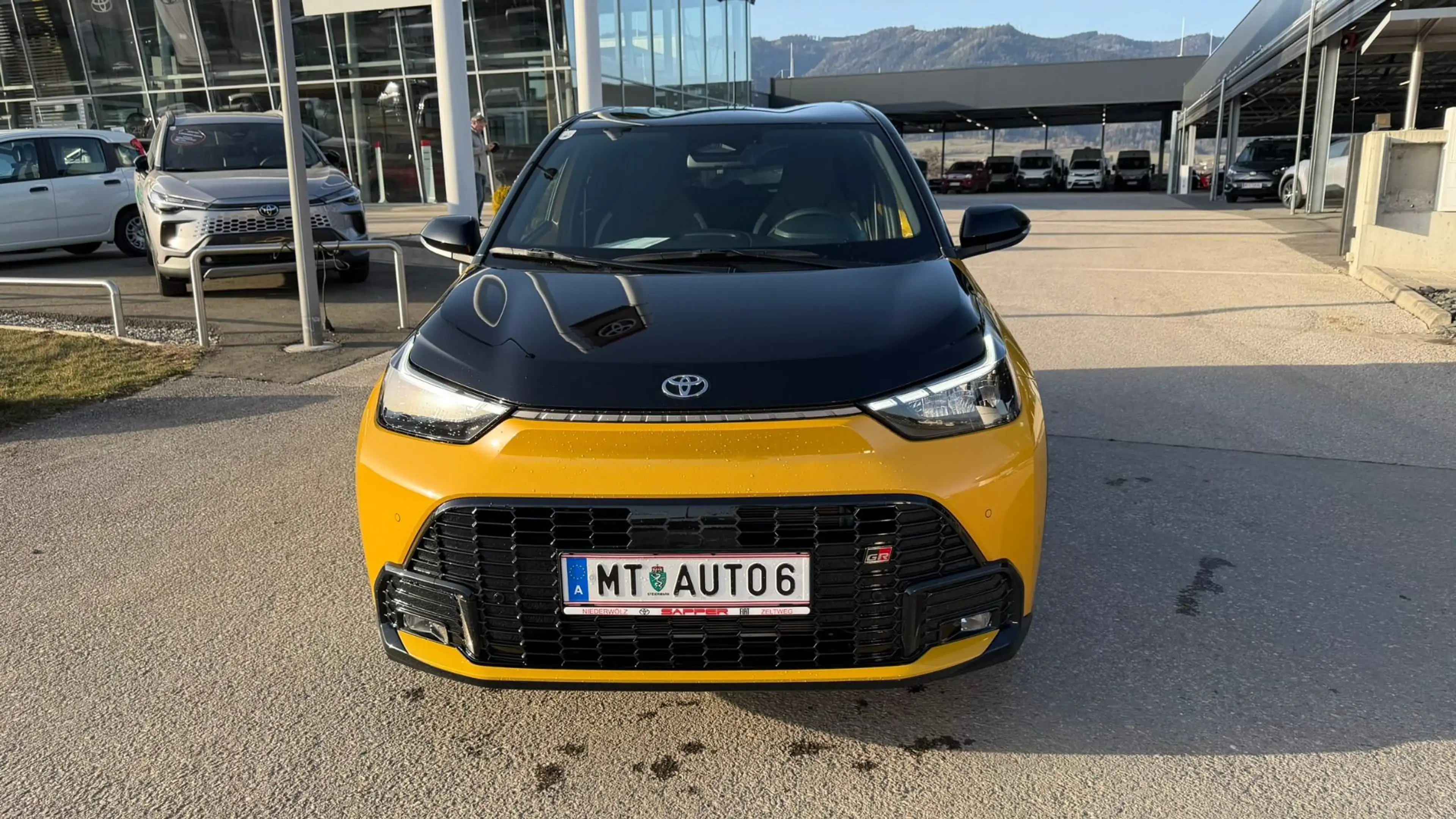 Toyota Aygo X AYGO X 1,5 l GR SPORT CVT — photo 3