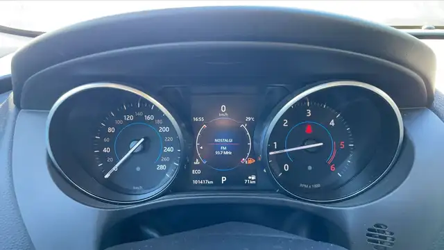 Jaguar F-Pace view 12