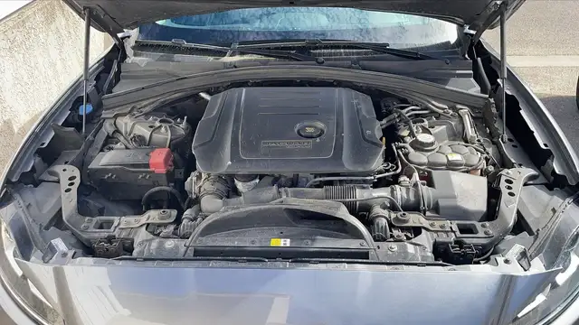 Jaguar F-Pace view 15