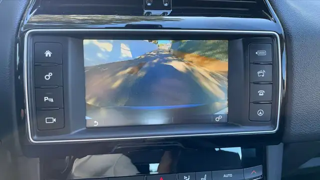 Jaguar F-Pace view 13