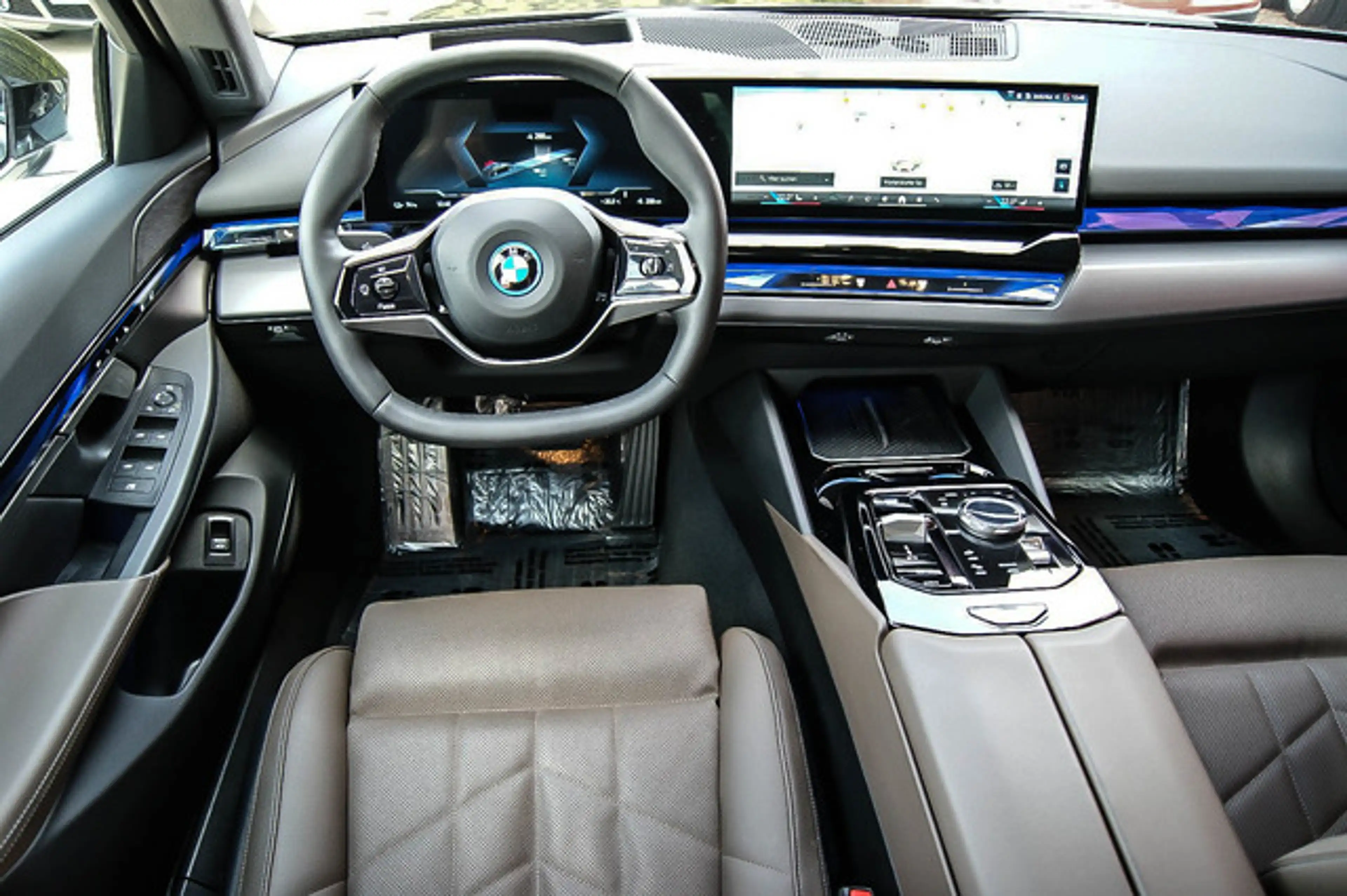 BMW i5 Lim 40 eDrive HEAD-UP LEDER ESPRESSO KEYLESS — photo 7