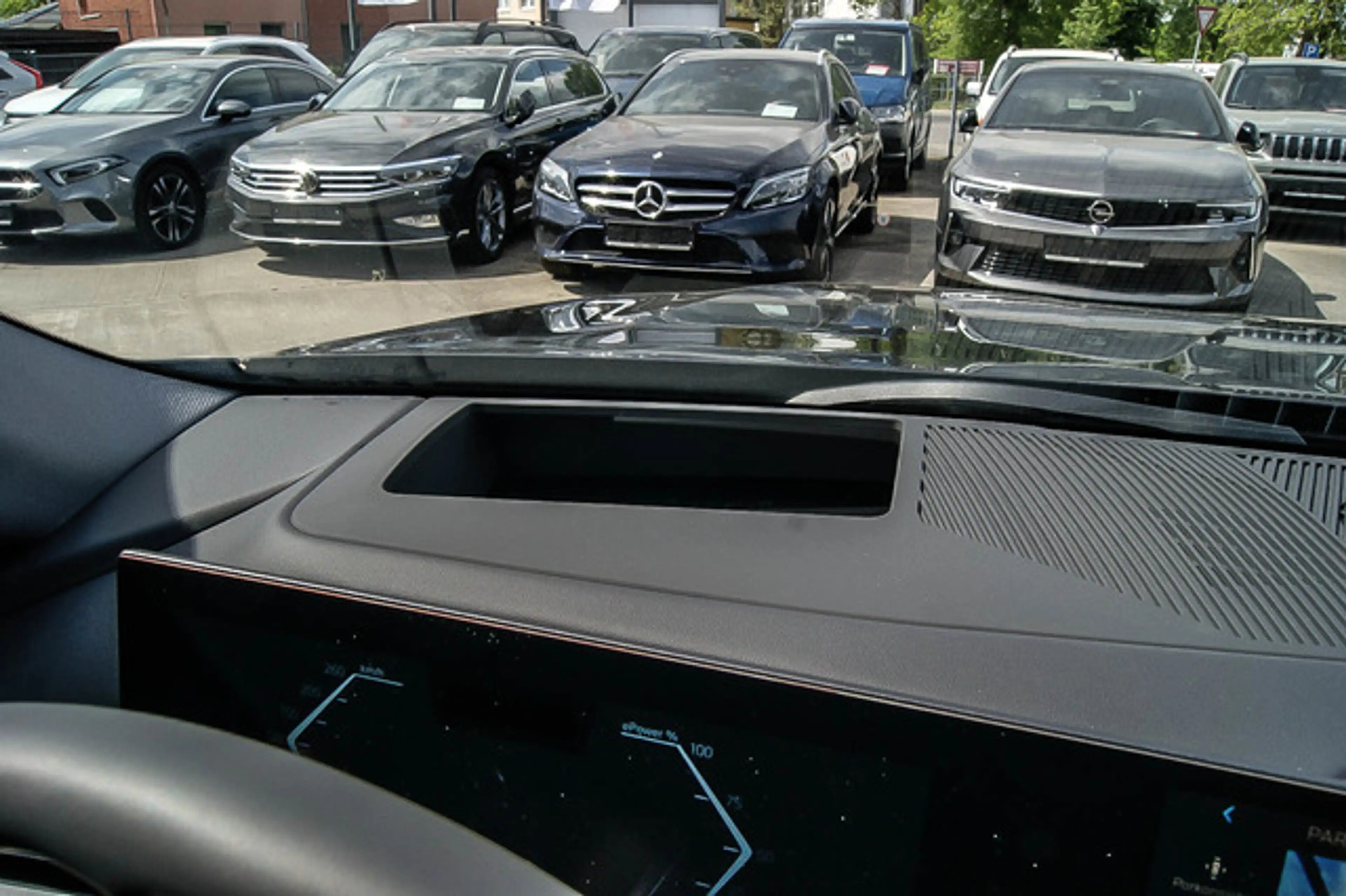BMW i5 Lim 40 eDrive HEAD-UP LEDER ESPRESSO KEYLESS — photo 12