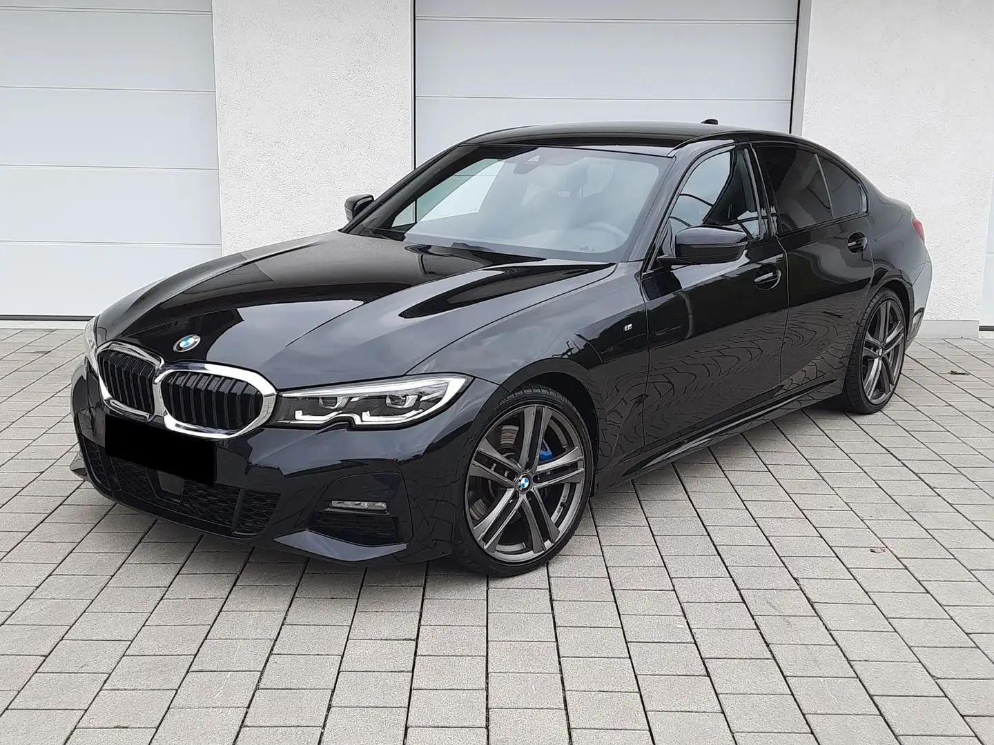BMW 330 i Limo/3xM Sportpaket/LED/Kam/DAB/Kam/LiveC Schwarz - 2