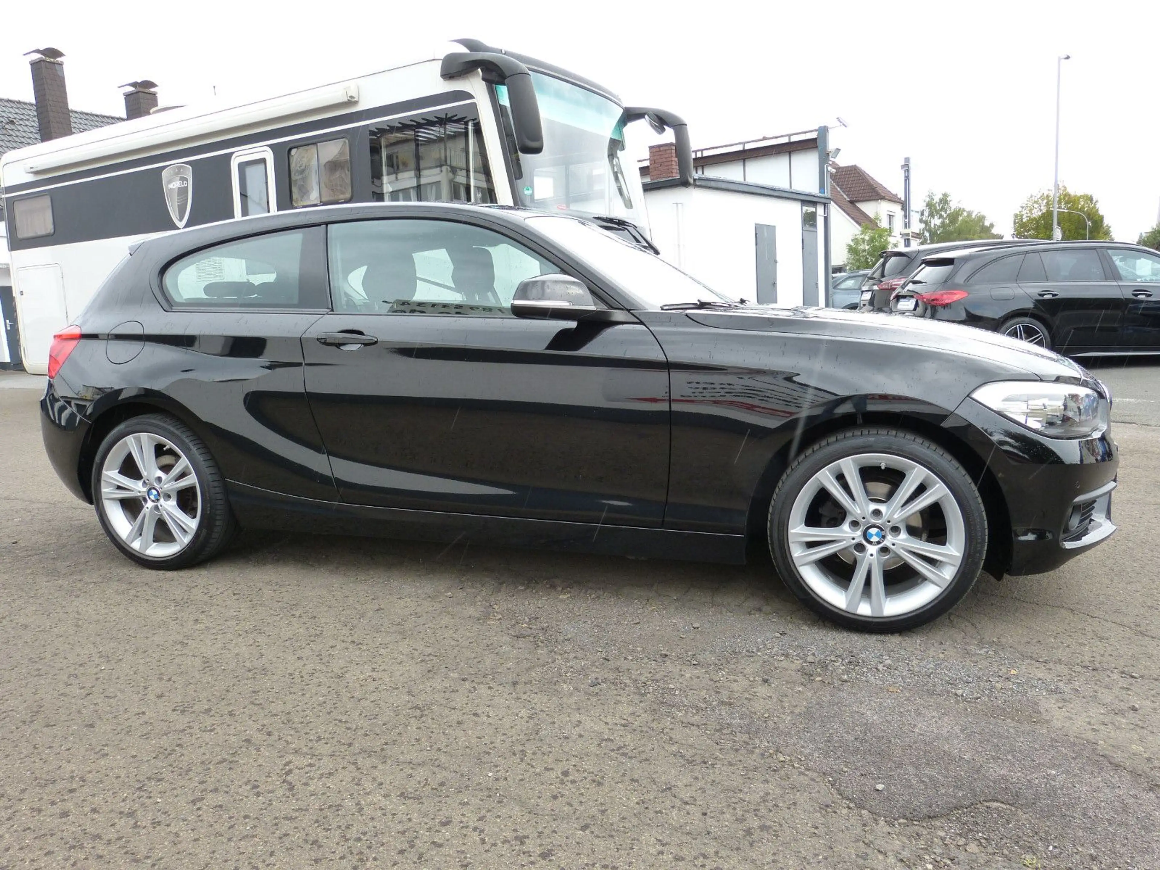 BMW 118 i aus 2.Hand Navigation 18 Zoll Alufelgen — photo 14