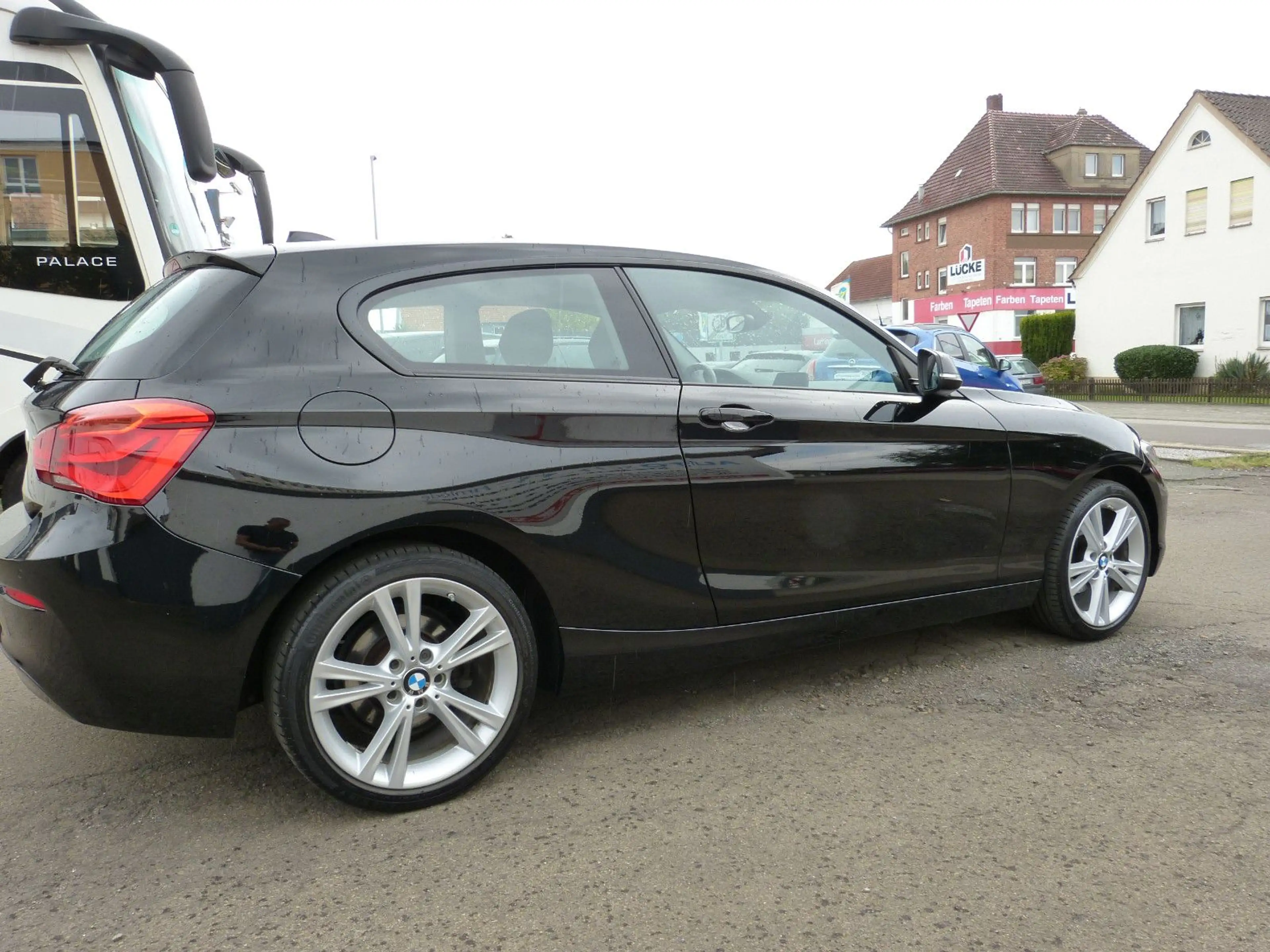 BMW 118 i aus 2.Hand Navigation 18 Zoll Alufelgen — photo 13