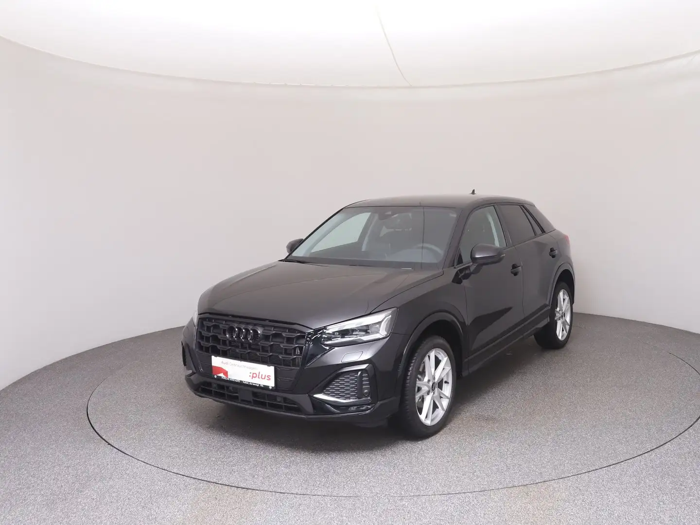 Audi Q2 30 TFSI admired Schwarz - 1