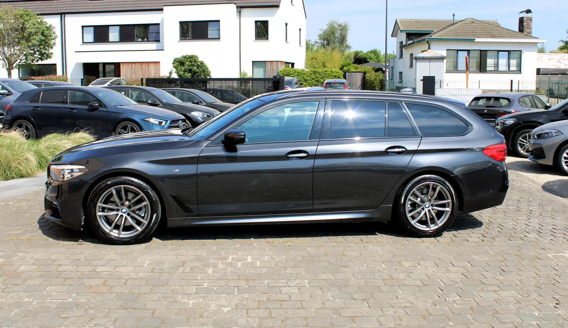 BMW 520 i Touring Automaat M-PACK PANO 47000km !! Gris - 1
