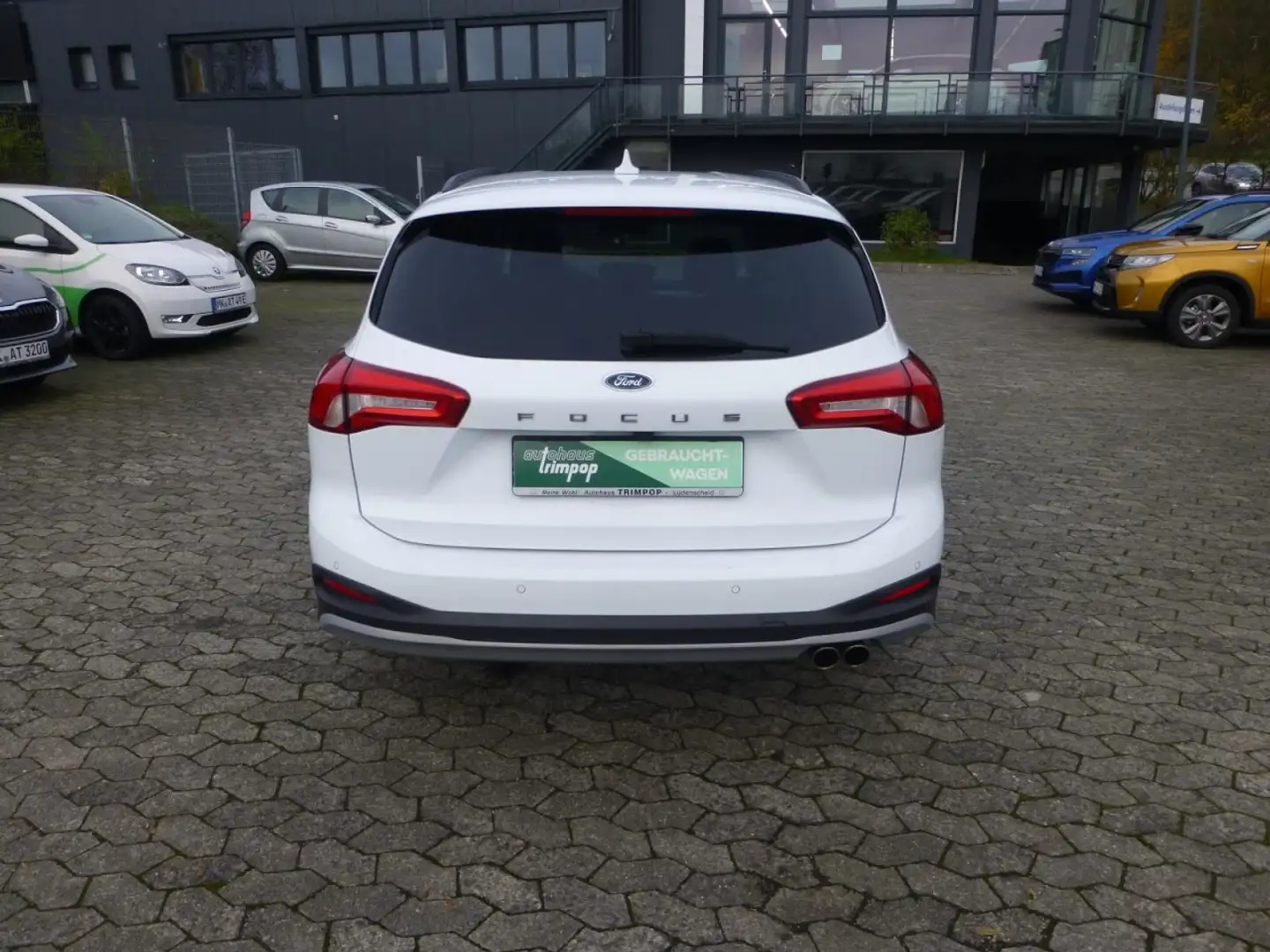 Ford Focus Turnier 1.5 Active KLIMA AHK NAVI KAM SHZ Klima Weiß - 2