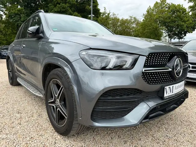 Mercedes-Benz GLE view 3