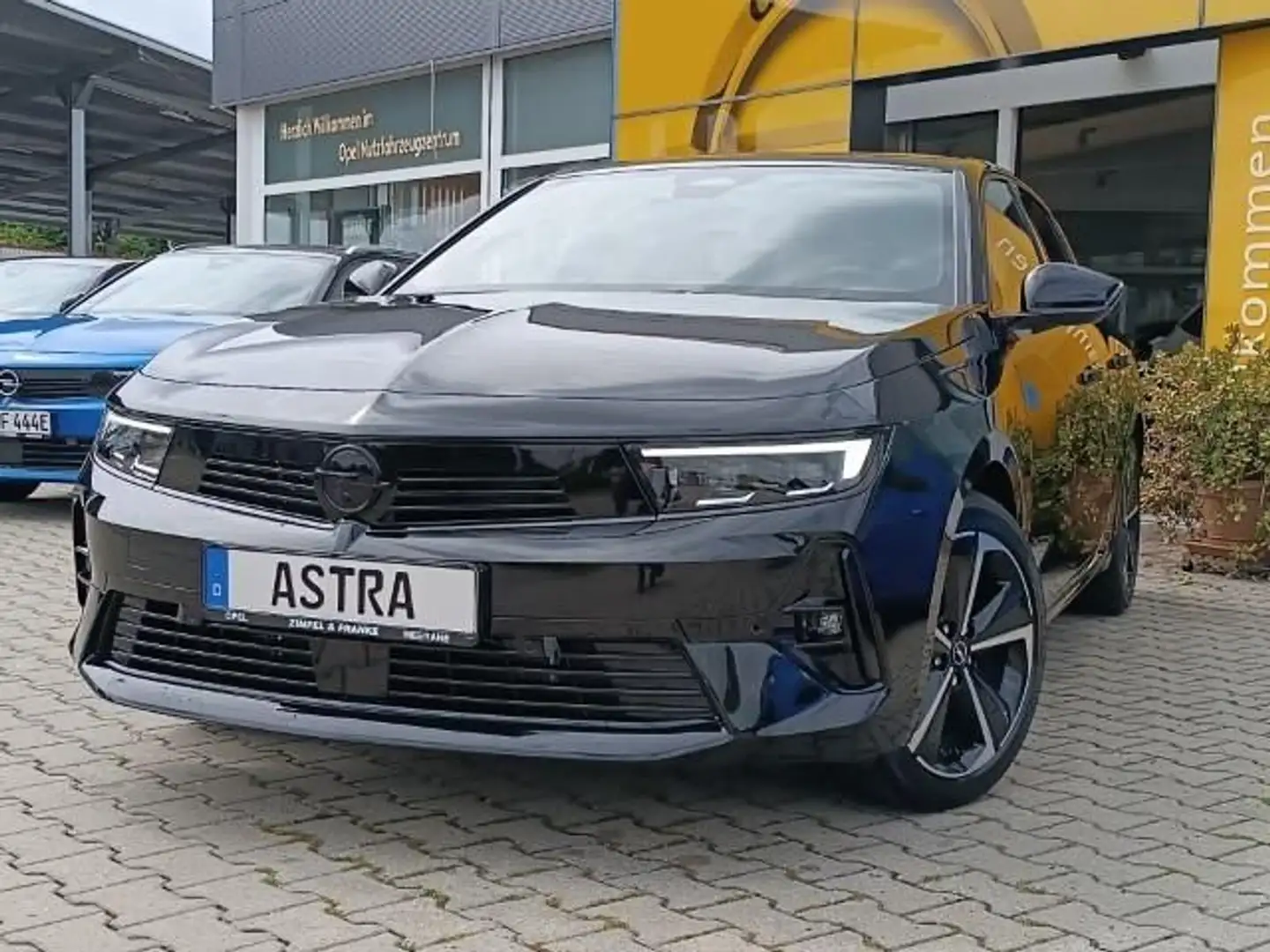 Opel Astra 5-türig 48V Hybrid GS Automatik 1,2 Schwarz - 1