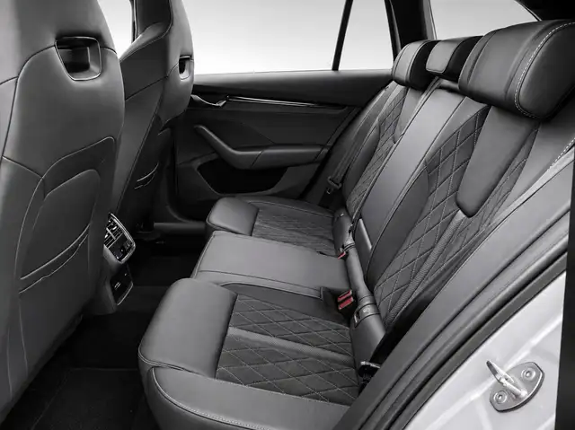 Skoda Octavia view 10