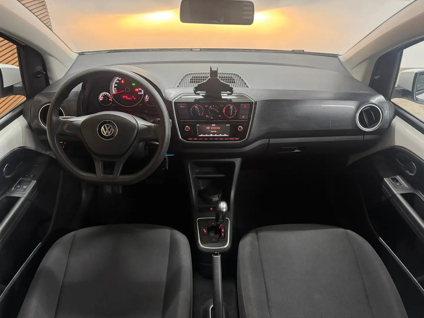 Volkswagen up! 1.0 BMT move up! 5 deurs Automaat | LED | 15' inch Blanc - 2